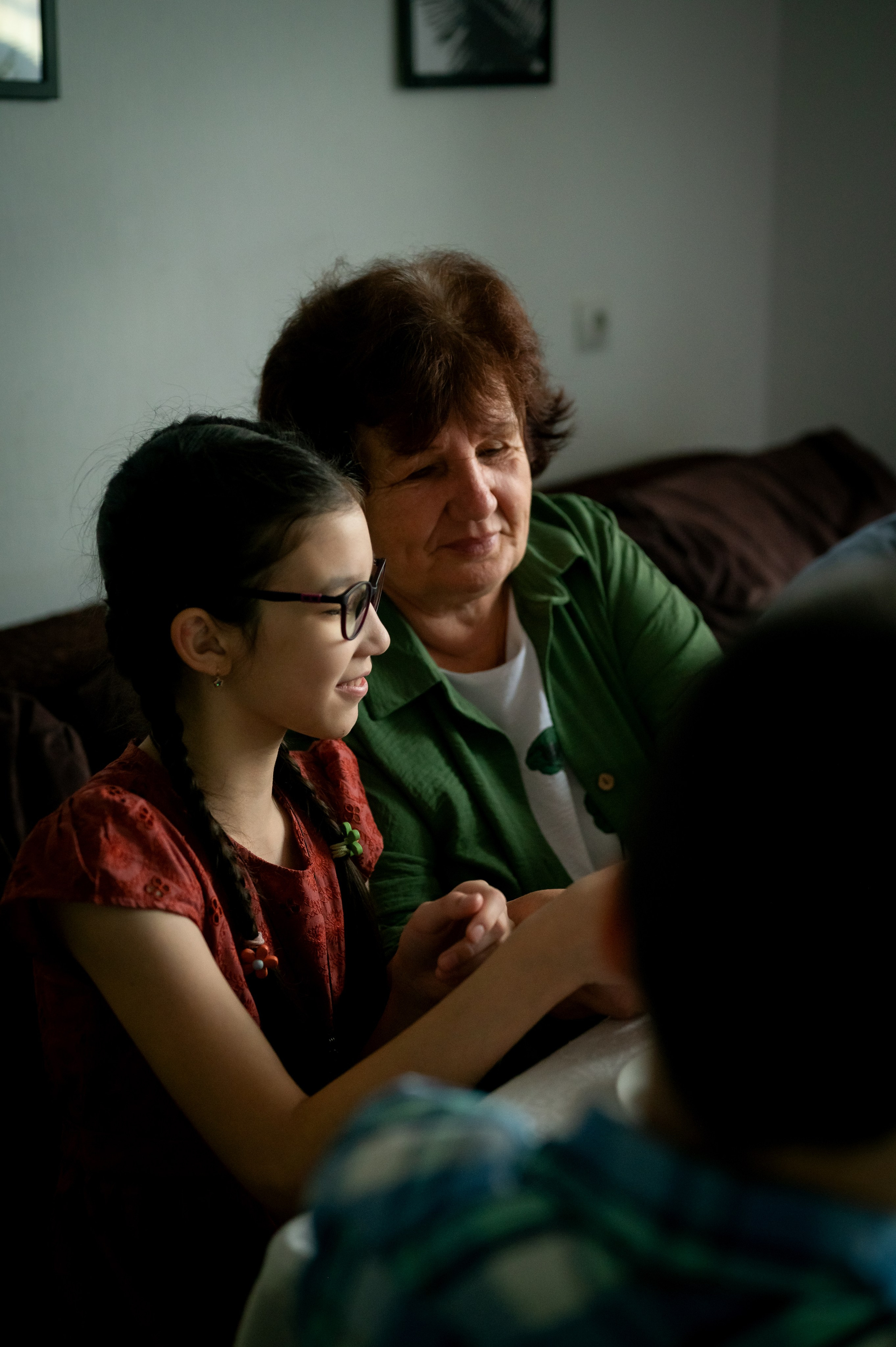 Родители с новорожденным малышом. Фотограф новорождённых, семейный, школьный в городе Калуге Евгения