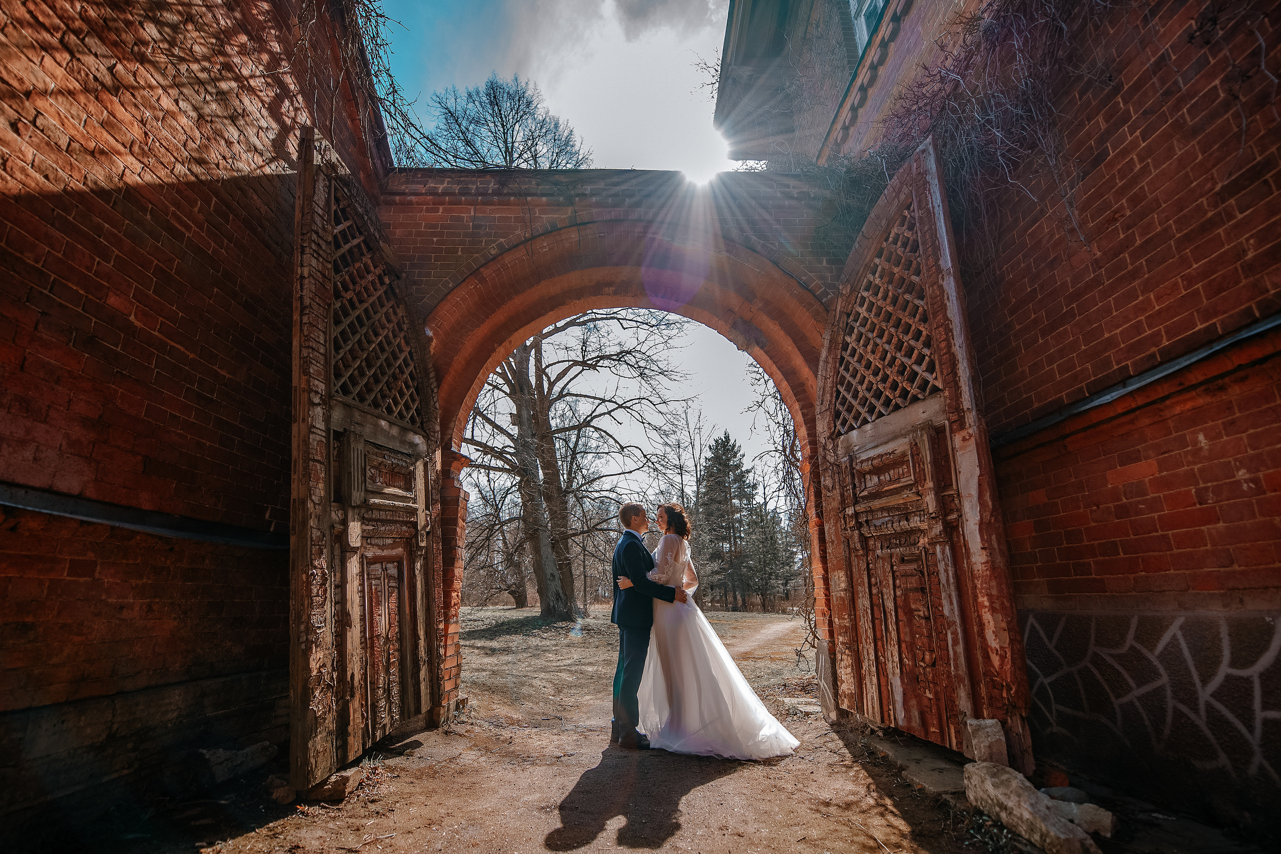 Свадьбы в Петергофе. Живые снимки! Фотограф Даша Бендер