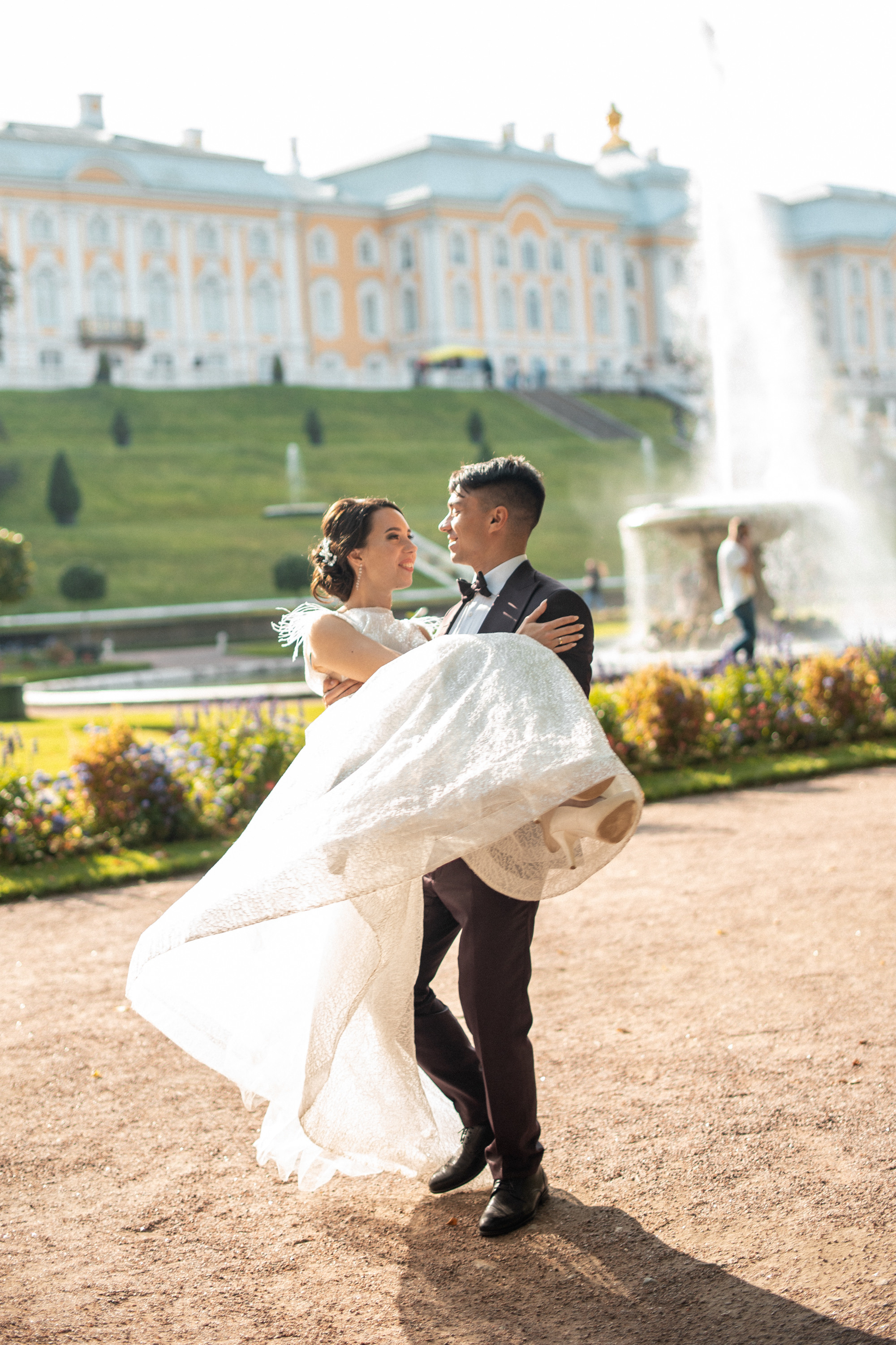 Свадьбы в Петергофе. Живые снимки! Фотограф Даша Бендер