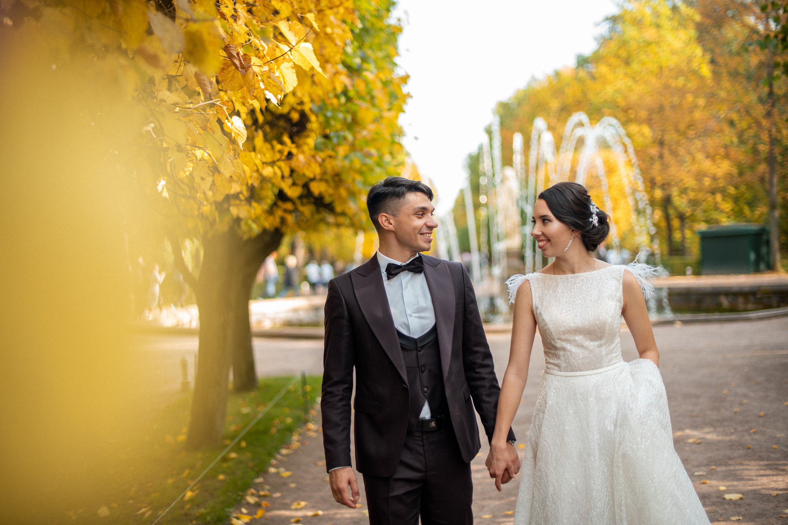 Свадьбы в Петергофе. Живые снимки! Фотограф Даша Бендер