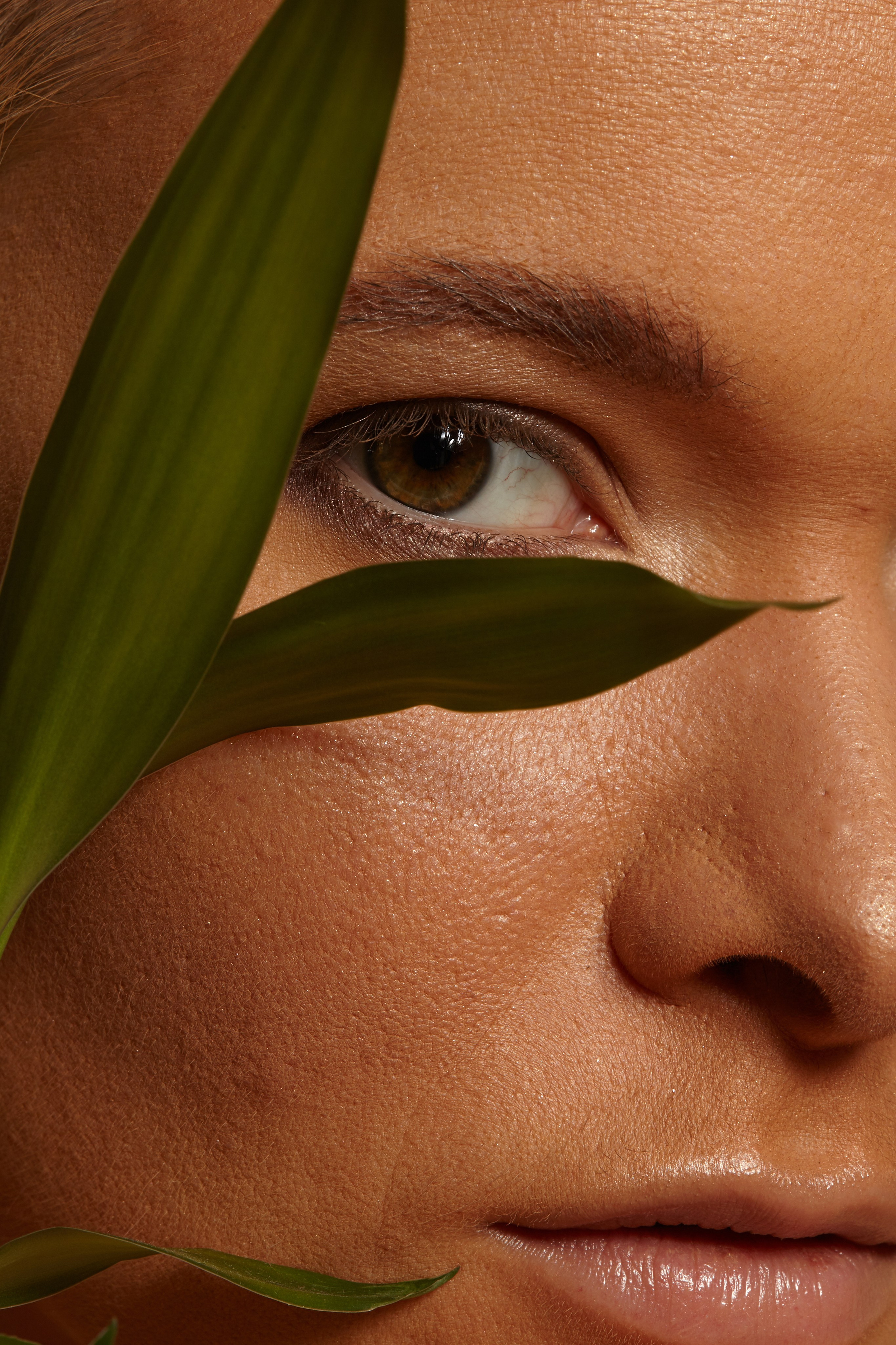 High-End Retouching Portfolio | Marina Frost. Marina Frost | Beauty & Fashion Photographer & Retoucher and AI Artist