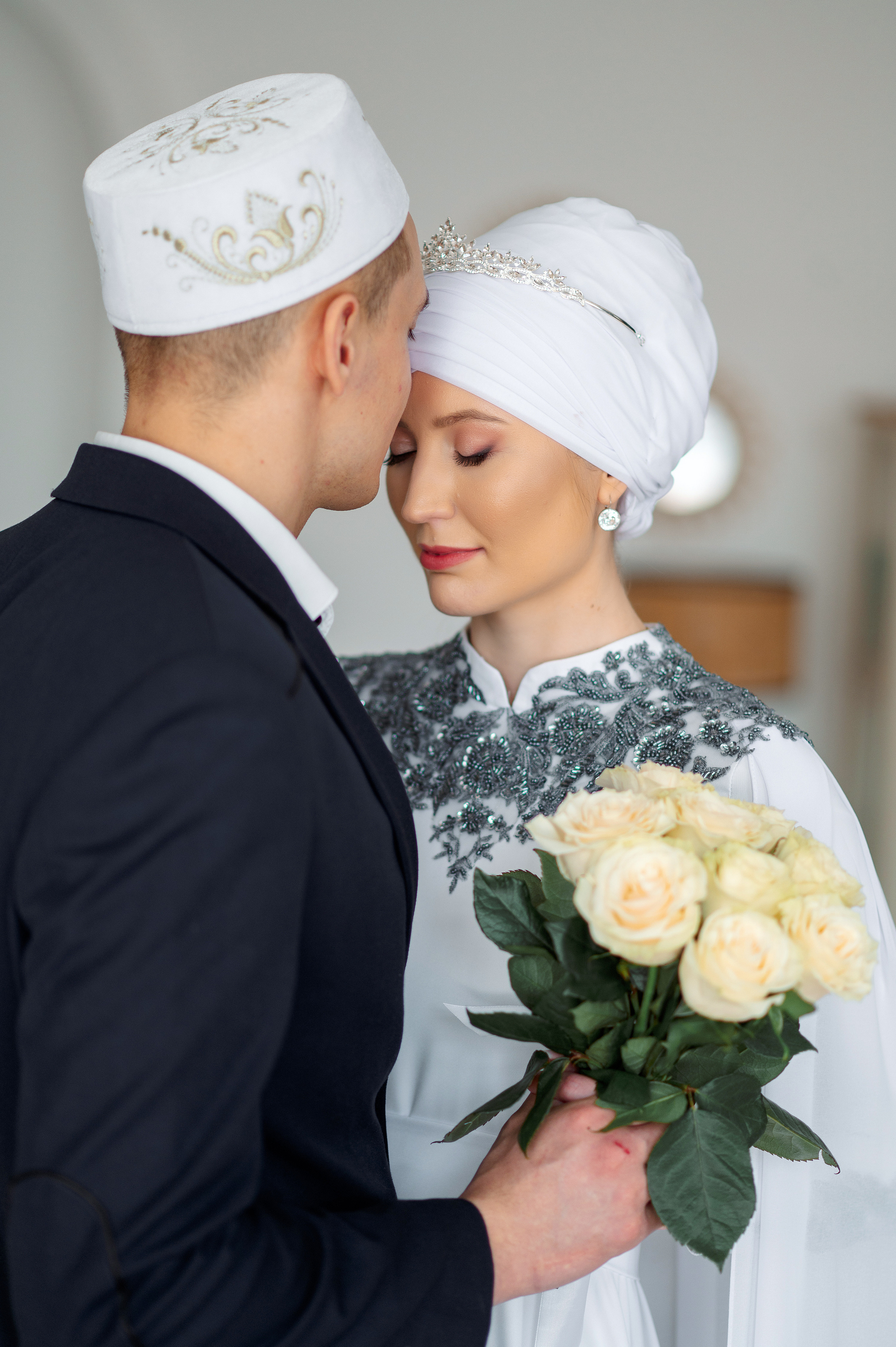 Никах Искандара и Аделии