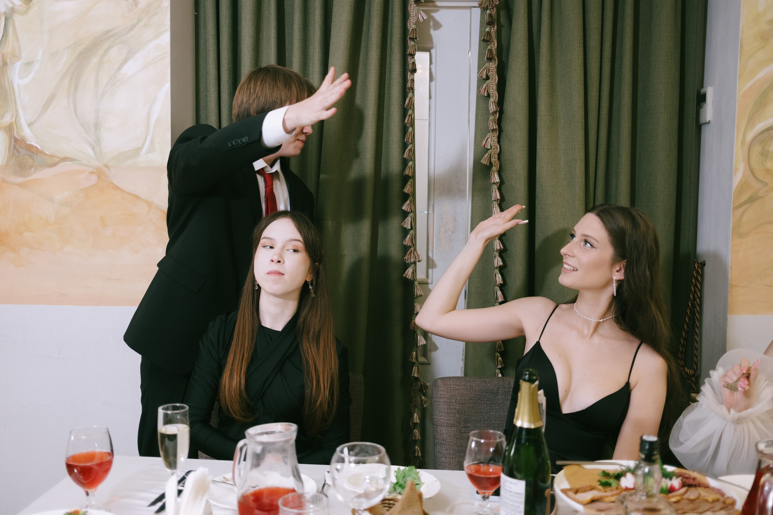 Выпускной школа 33. Свадебный и репортажной фотограф Денис Ожигин в Краснодаре и Краснодарском крае