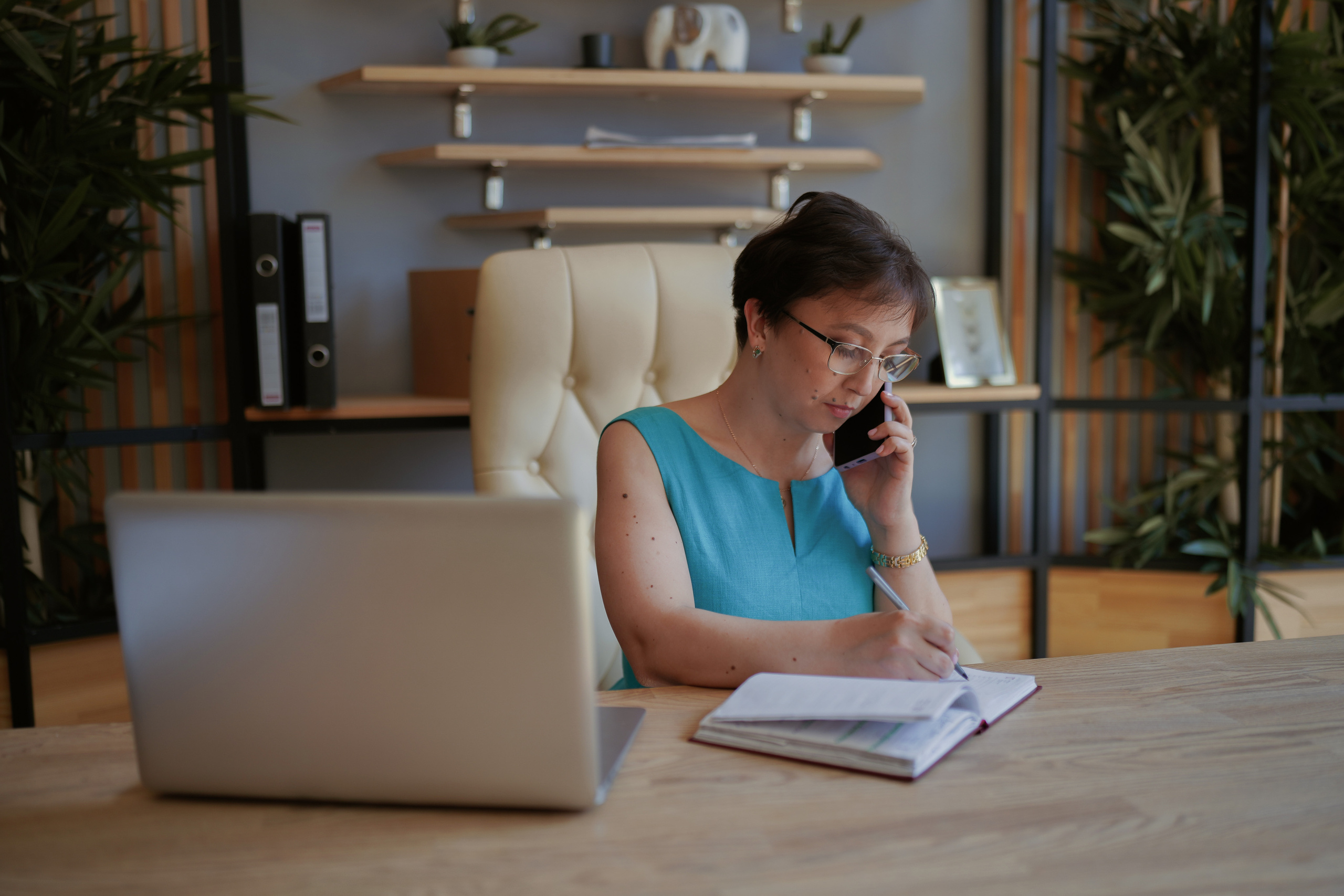 Женственная юриспруденция. Свадебный фотограф в Москве Кристина Чехова