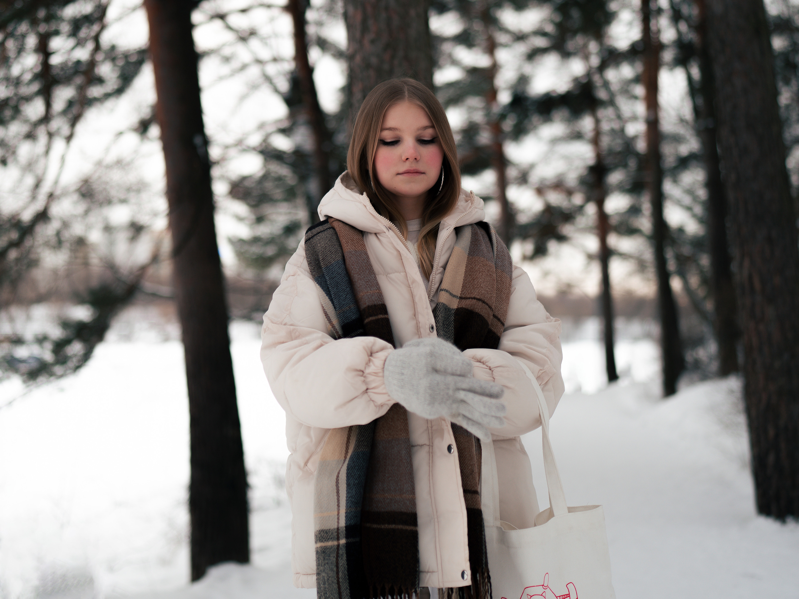 Прогулка в зимнем лесу. Свадебный фотограф в Москве Кристина Чехова