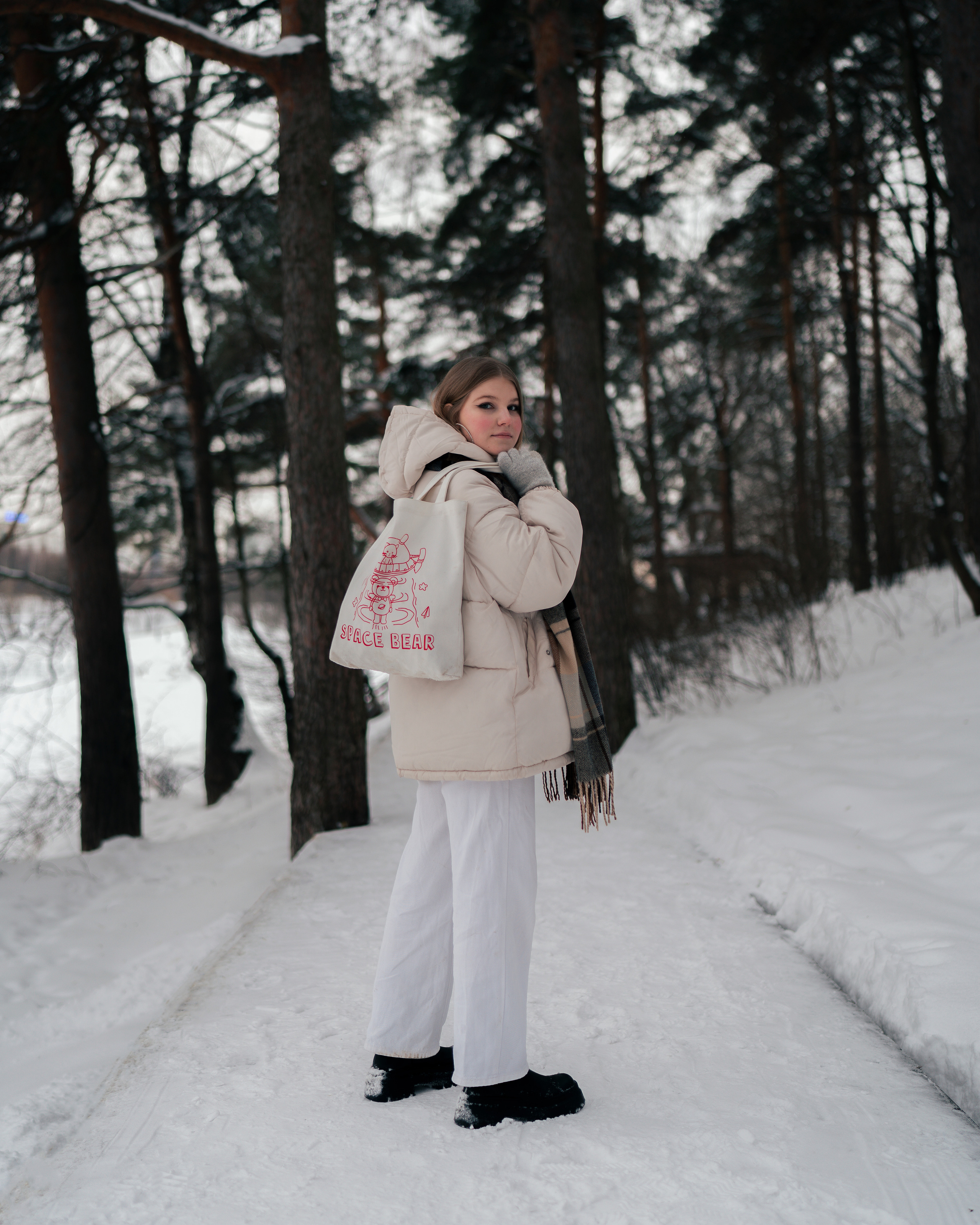 Прогулка в зимнем лесу. Свадебный фотограф в Москве Кристина Чехова