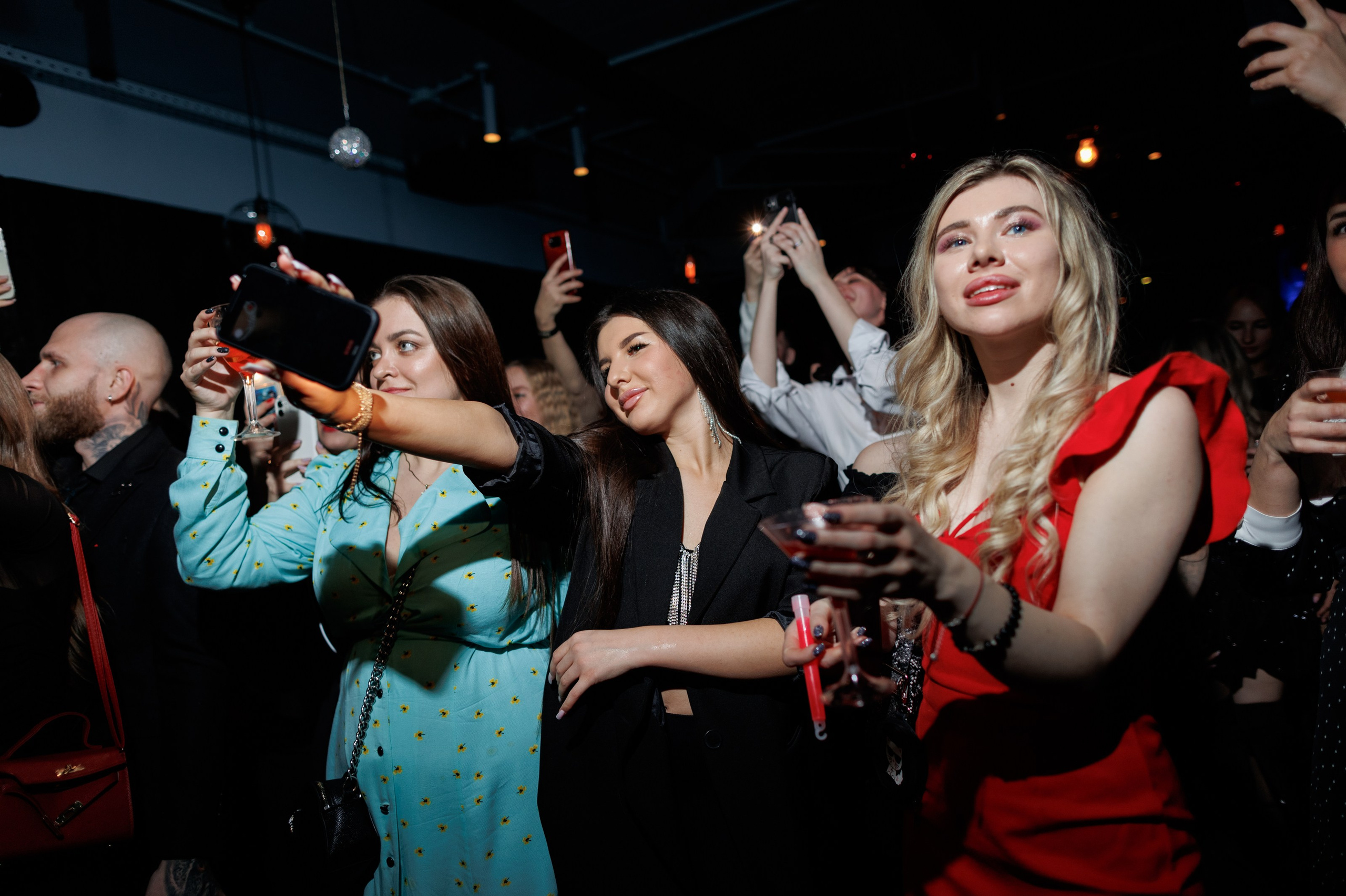 New Year Подружки 23/2024. Свадебный, портретный и репортажный фотограф Дмитрий Карпов