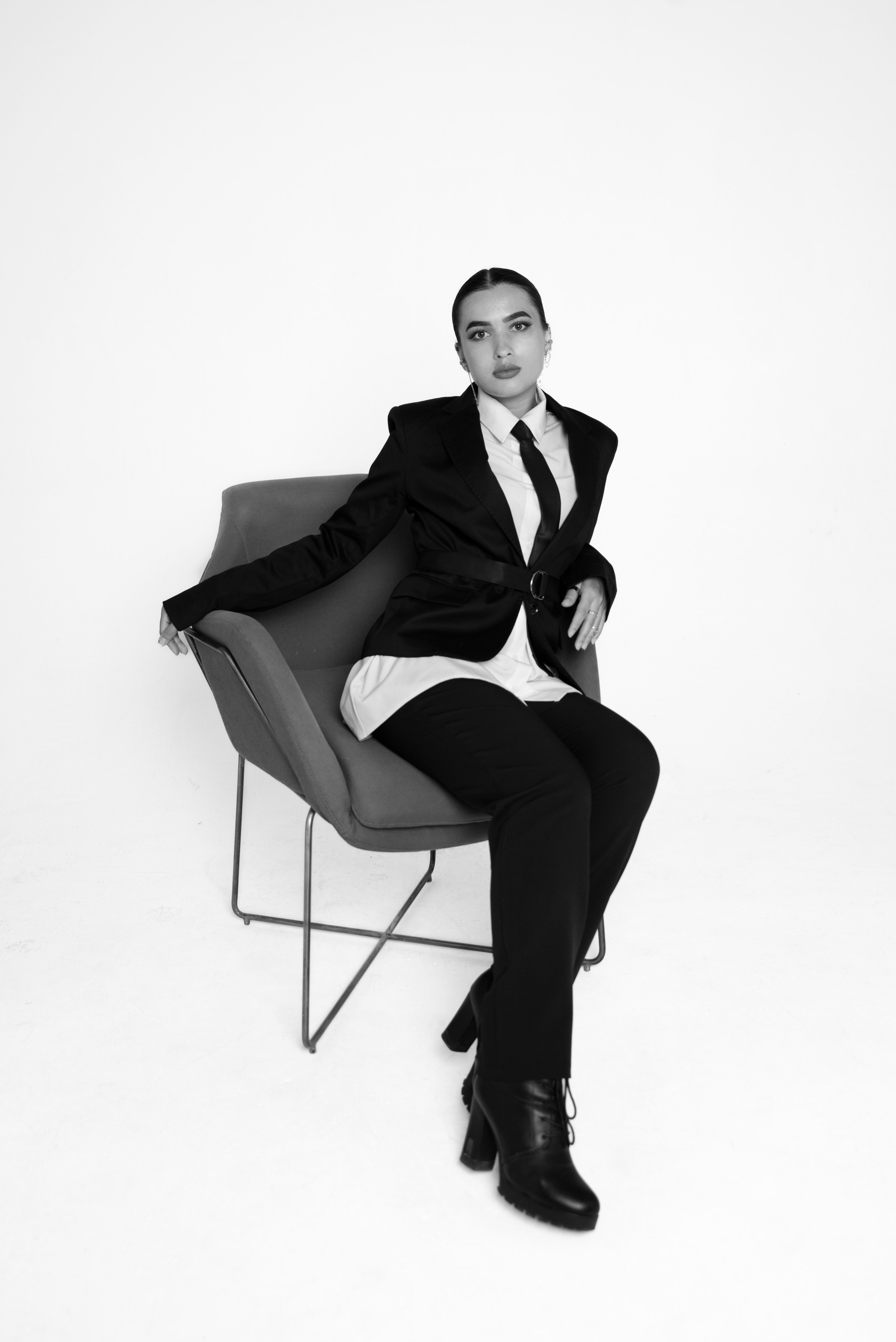 Айтач, съёмка в студии. Фотограф в Москве Безлюдов Михаил