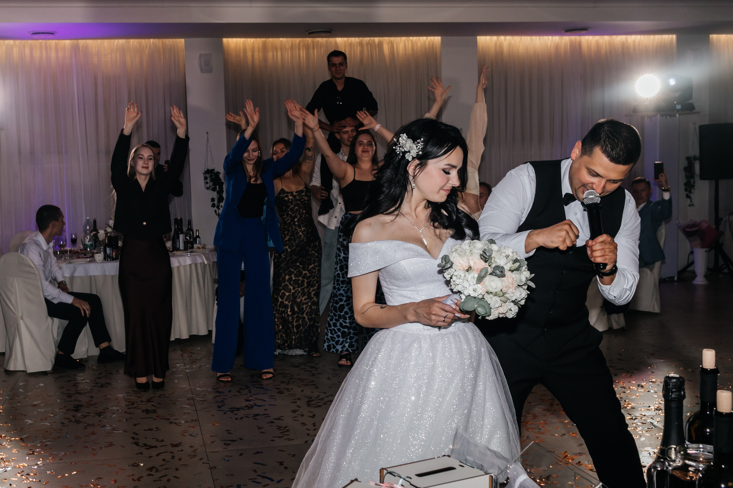 Полный день для пары Татьяны и Максима в ресторане План Б. Свадебный фотограф и фотограф Love-Store в Нижнем Новгороде Анастасия