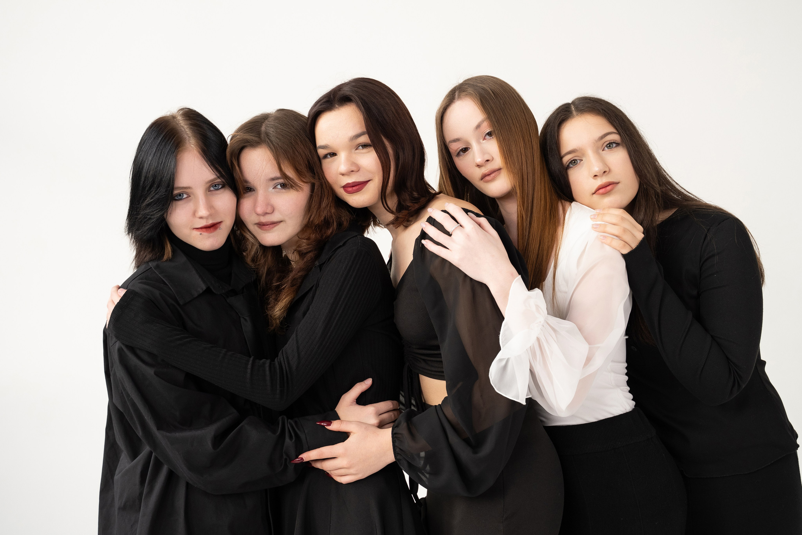 ВЫПУСКНИКИ 9 КЛАСС. МАРГАРИТА КУДРЯШОВА СВАДЕБНЫЙ И СЕМЕЙНЫЙ ФОТОГРАФ ТВЕРЬ МОСКВА