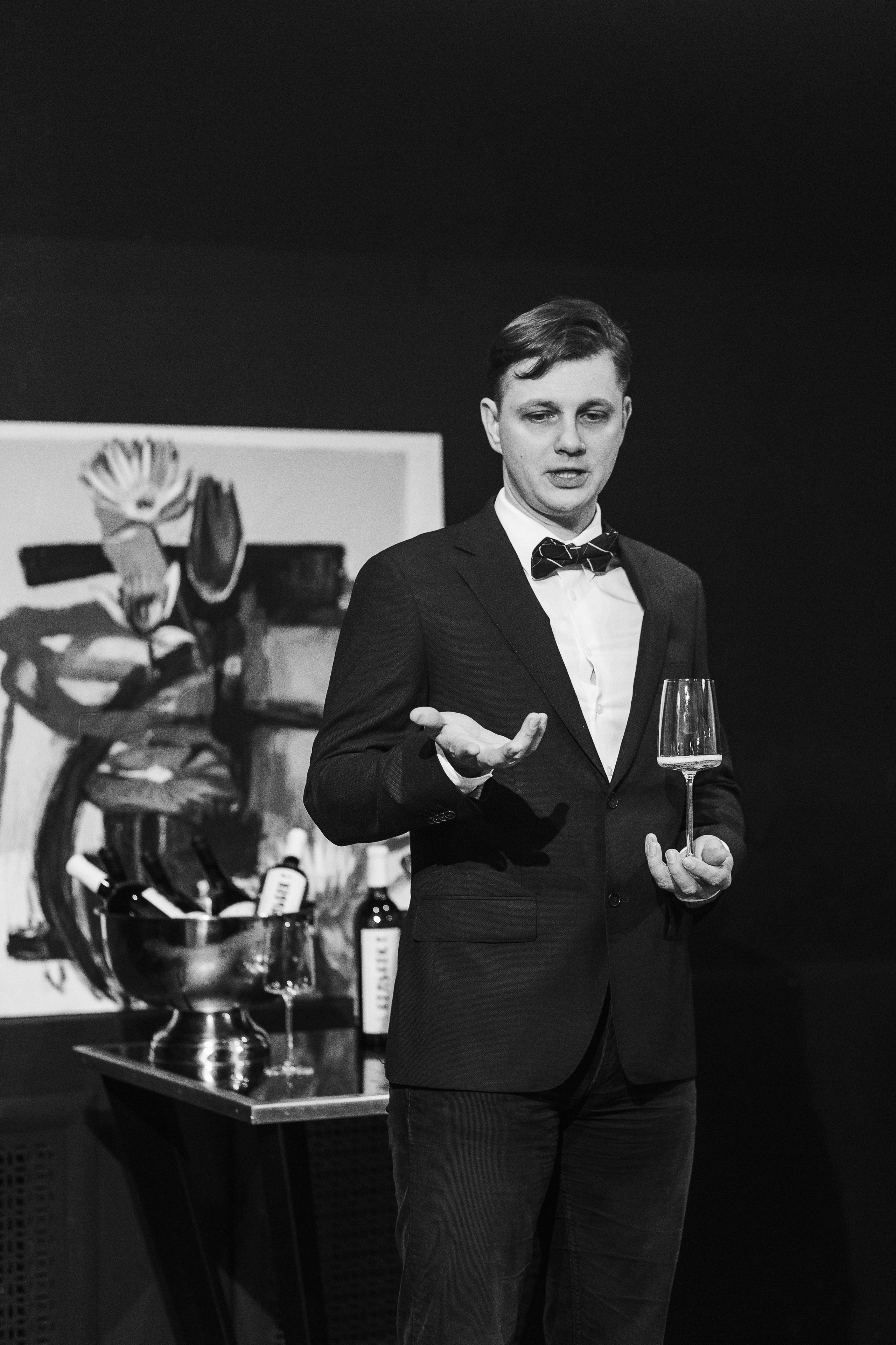 Фото клуба любителей российских вин в ресторане Мадам Ку-Ку, Таганрог. Свадебный и семейный фотограф в Таганроге Бакарюк Антон