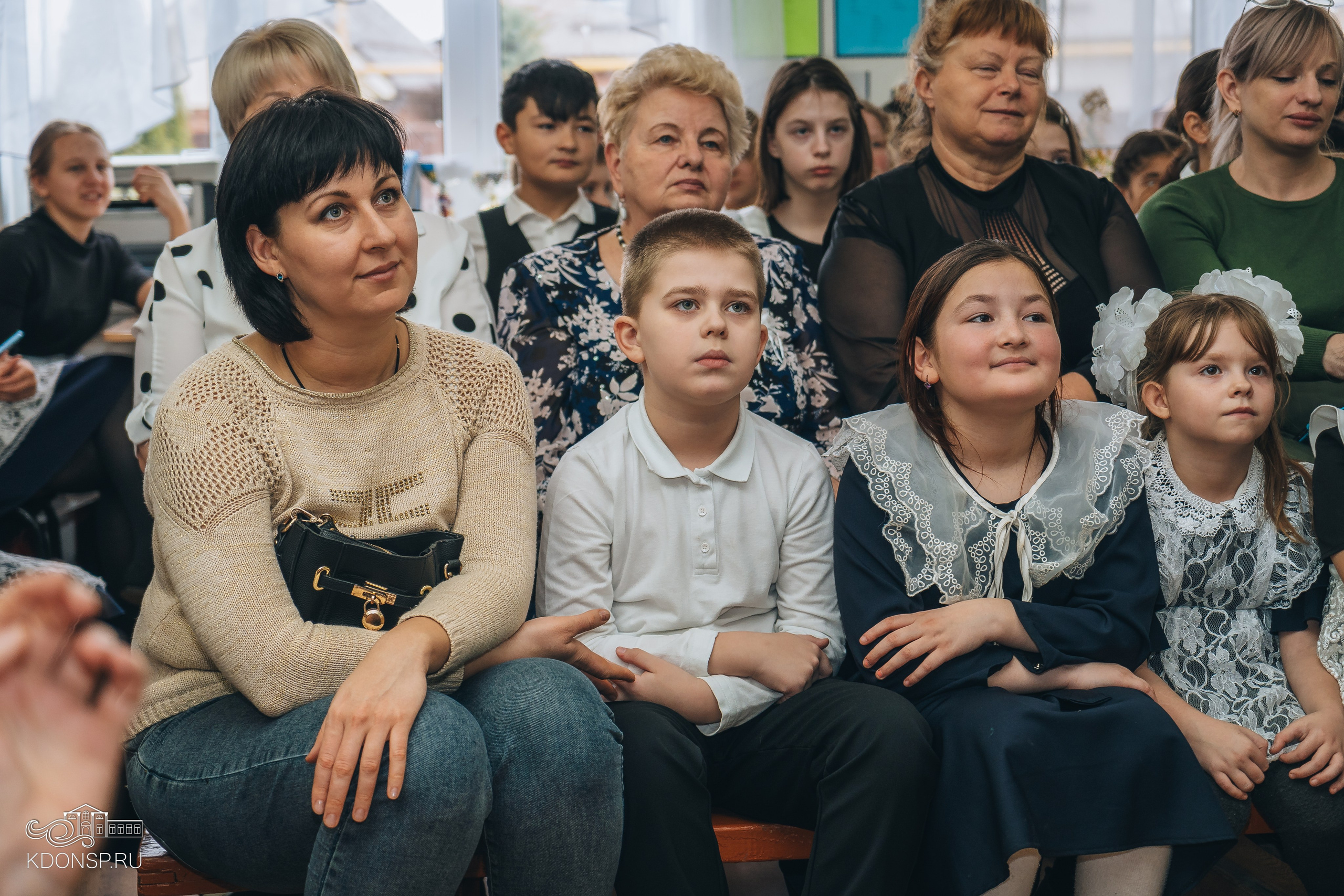 В преддверии праздника весны. Новотитаровский Дом культуры