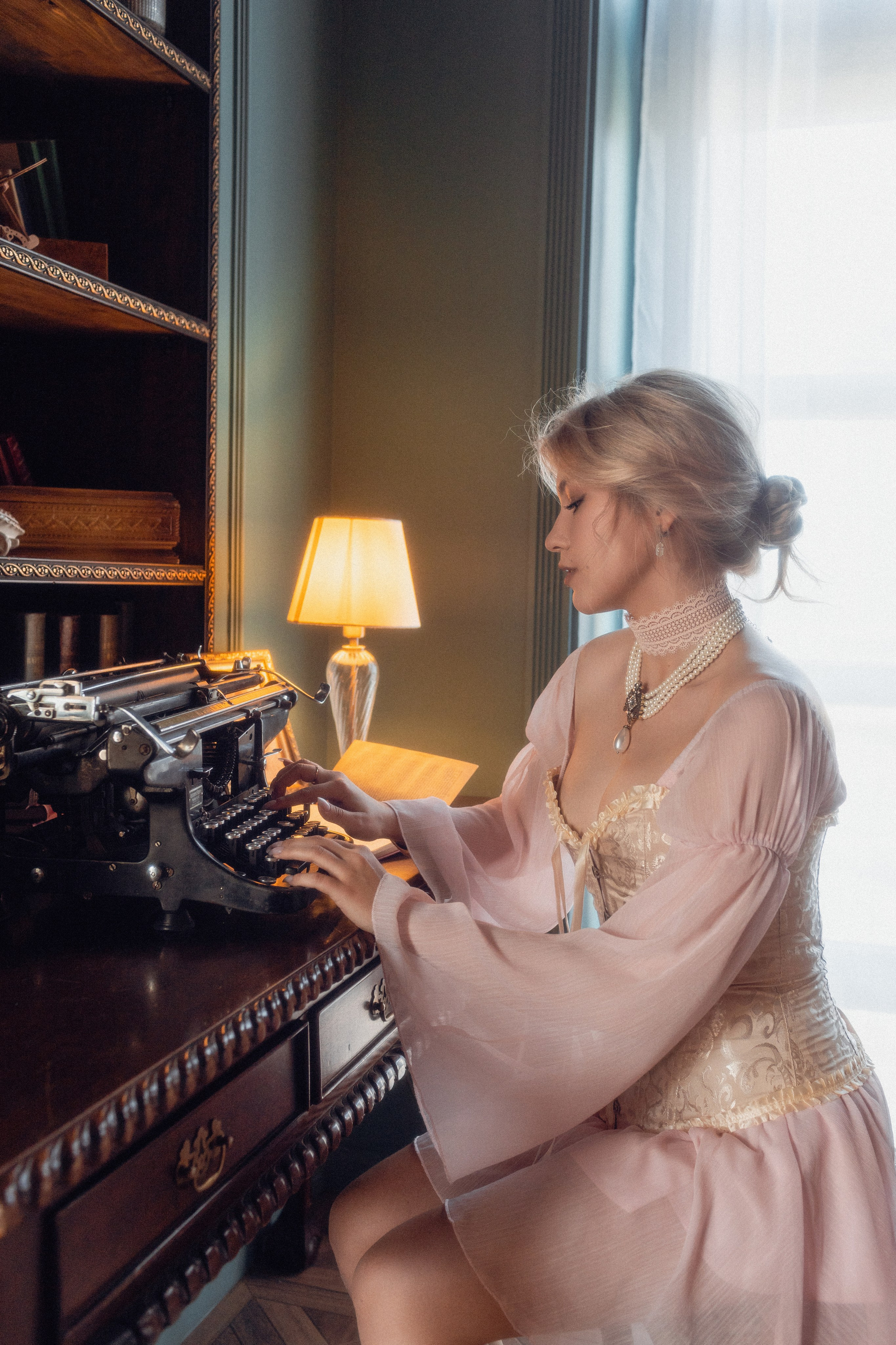 Индивидуальная Женская Фотосессия в СПб: Портрет и Красота. Фото и Видеосъемка на ваше мероприятие. Александр Романов