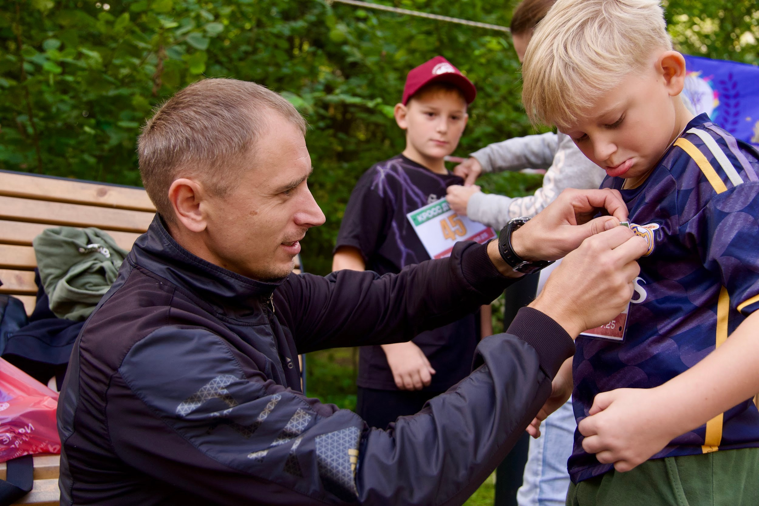 Забег в парке «Дубки». Кафе «БЕЛКА НАШЕПТАЛА». Ну оооочень концептуальное кафе