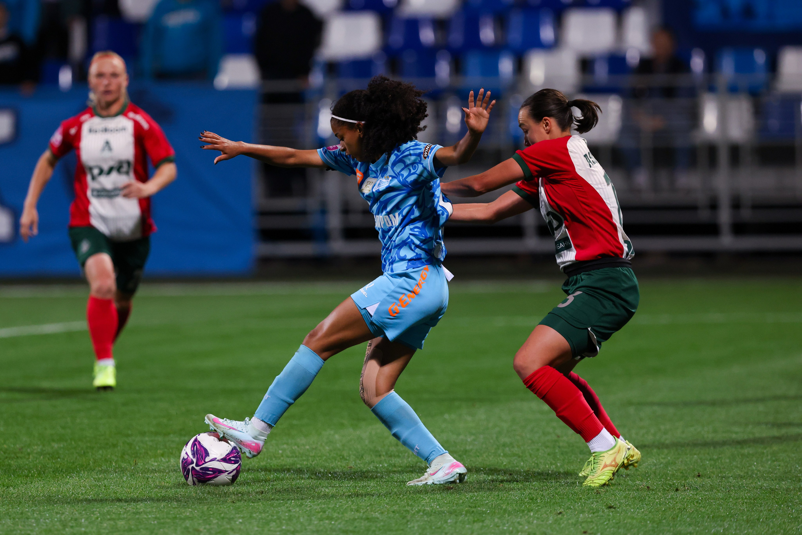 ЖФК «Зенит» — ЖФК «Локомотив» Москва Winline Кубок России 13.09.2025. Спортивный и репортажный фотограф Антон Тереханов