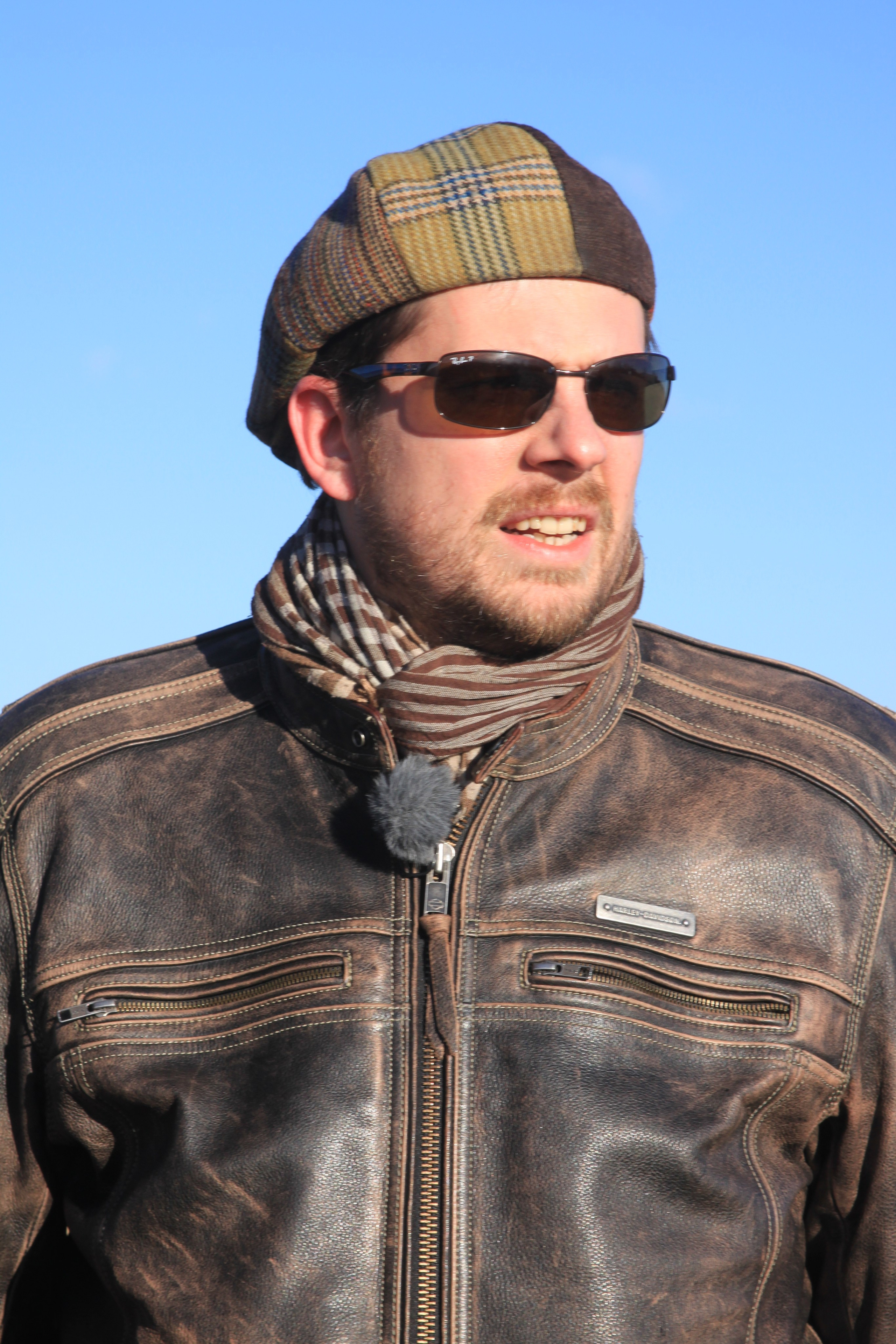 Передача «На Пределе» с Александром Колтовым (2013 г.). Авиационная техника для кино, рекламы и фотосессий