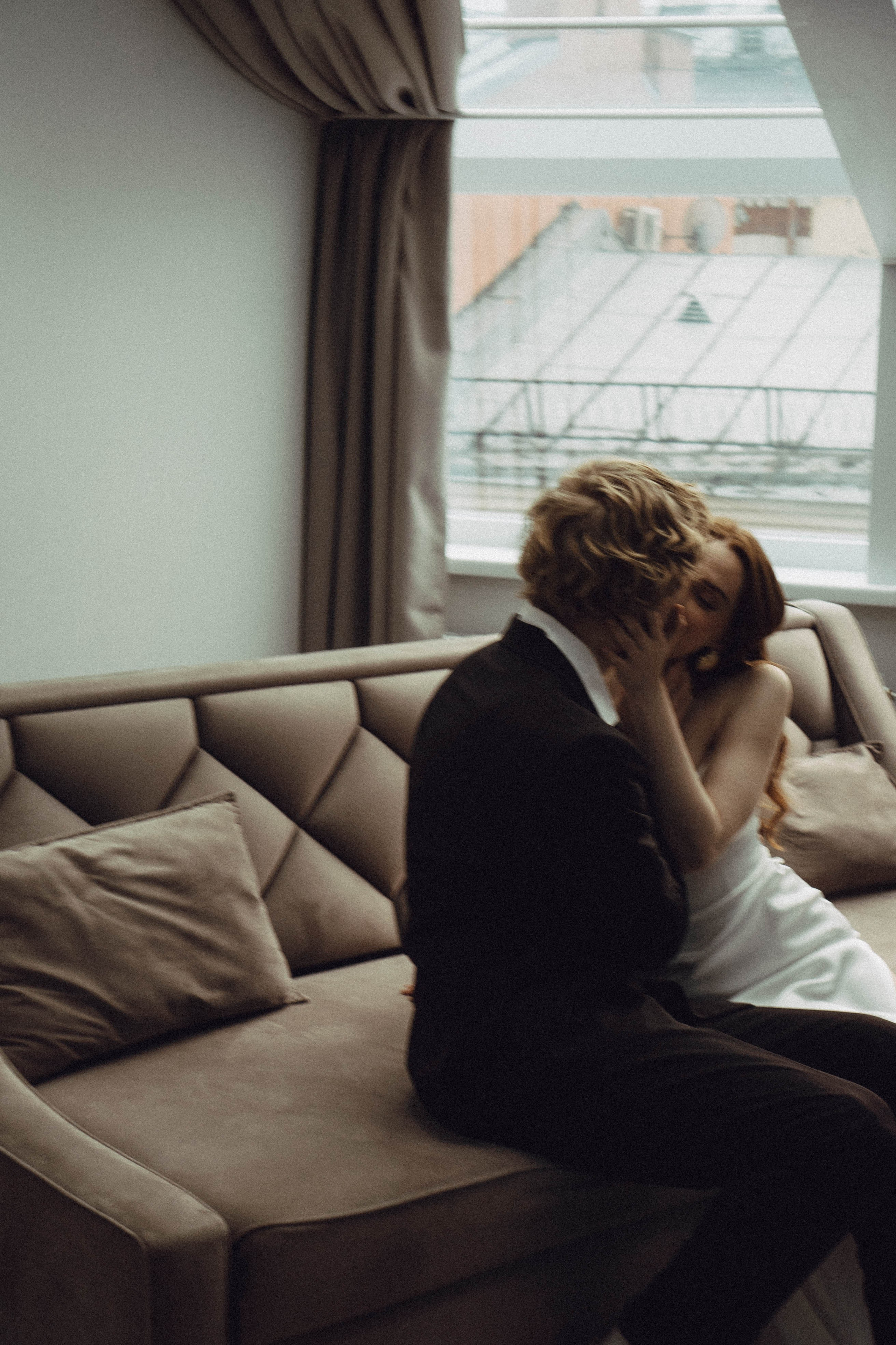 СВАДЕБНАЯ СЬЕМКА В ОТЕЛЕ. СБОРЫ ЖЕНИХА И НЕВЕСТЫ И ТАКЖЕ ТОР И ПОДГОТОВКА К ПРОГУЛКЕ. Профессиональный фотограф, Санкт-Петербург — Виктория Богомолова