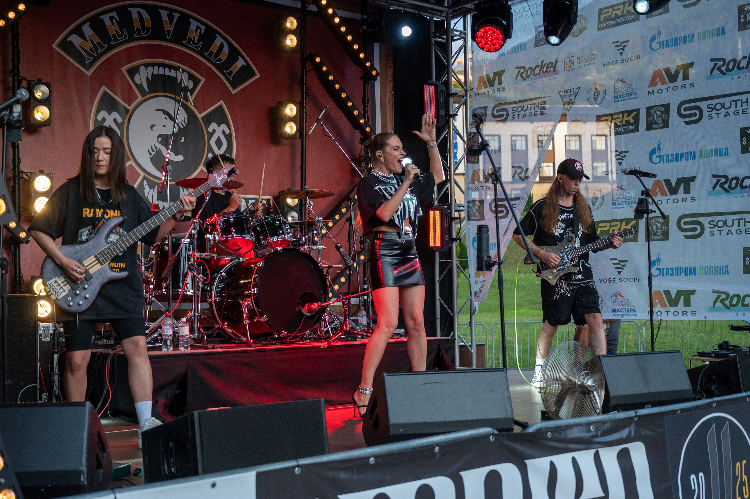 11- ый Ежегодный Байк Фестиваль " Медвежья МОТО ПОЛЯНА». Фотографирую счастливых людей в Сочи