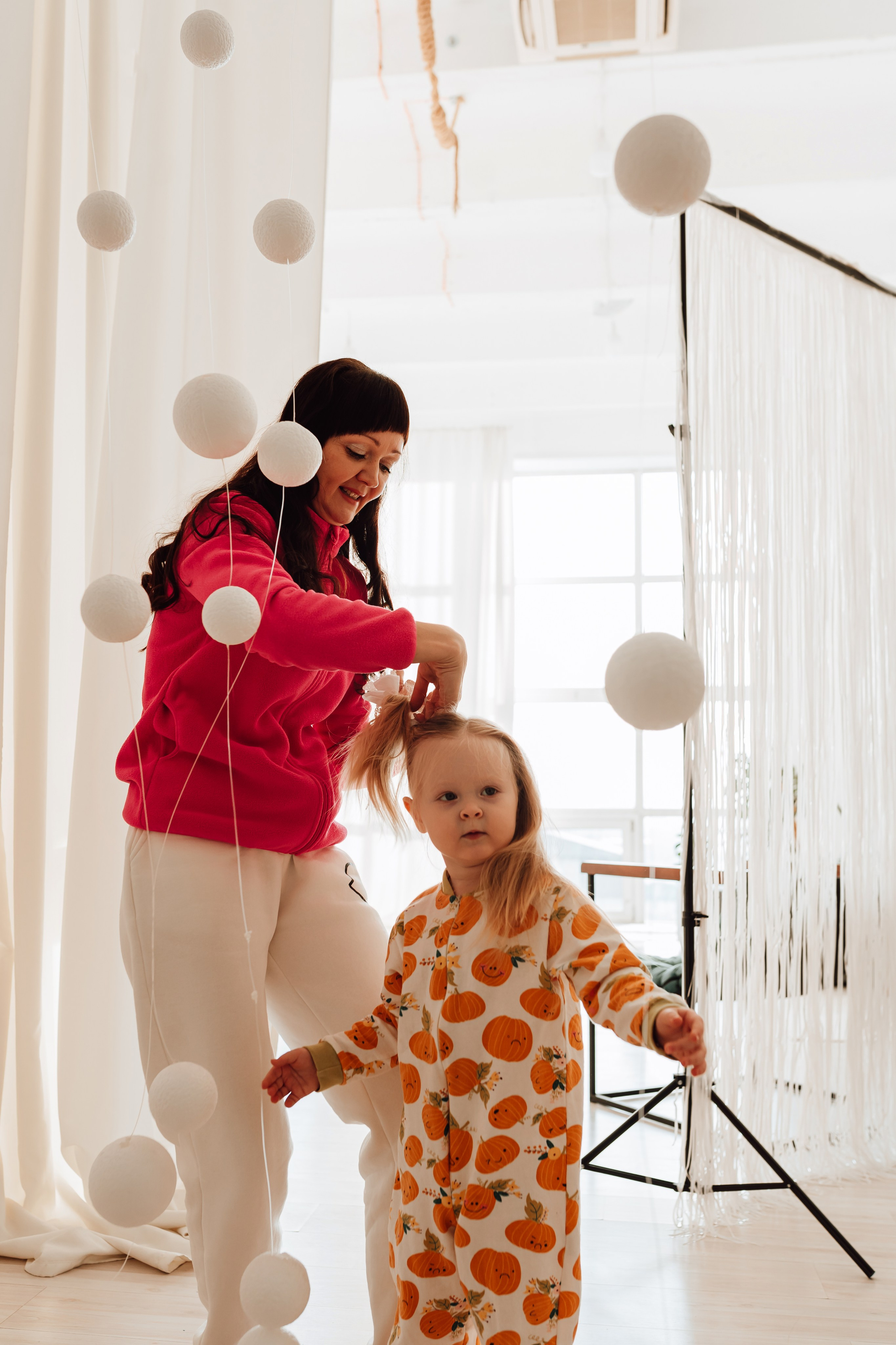 Фотосъемка мамы с дочкой. Фотограф Ким Наталья в Красноярске