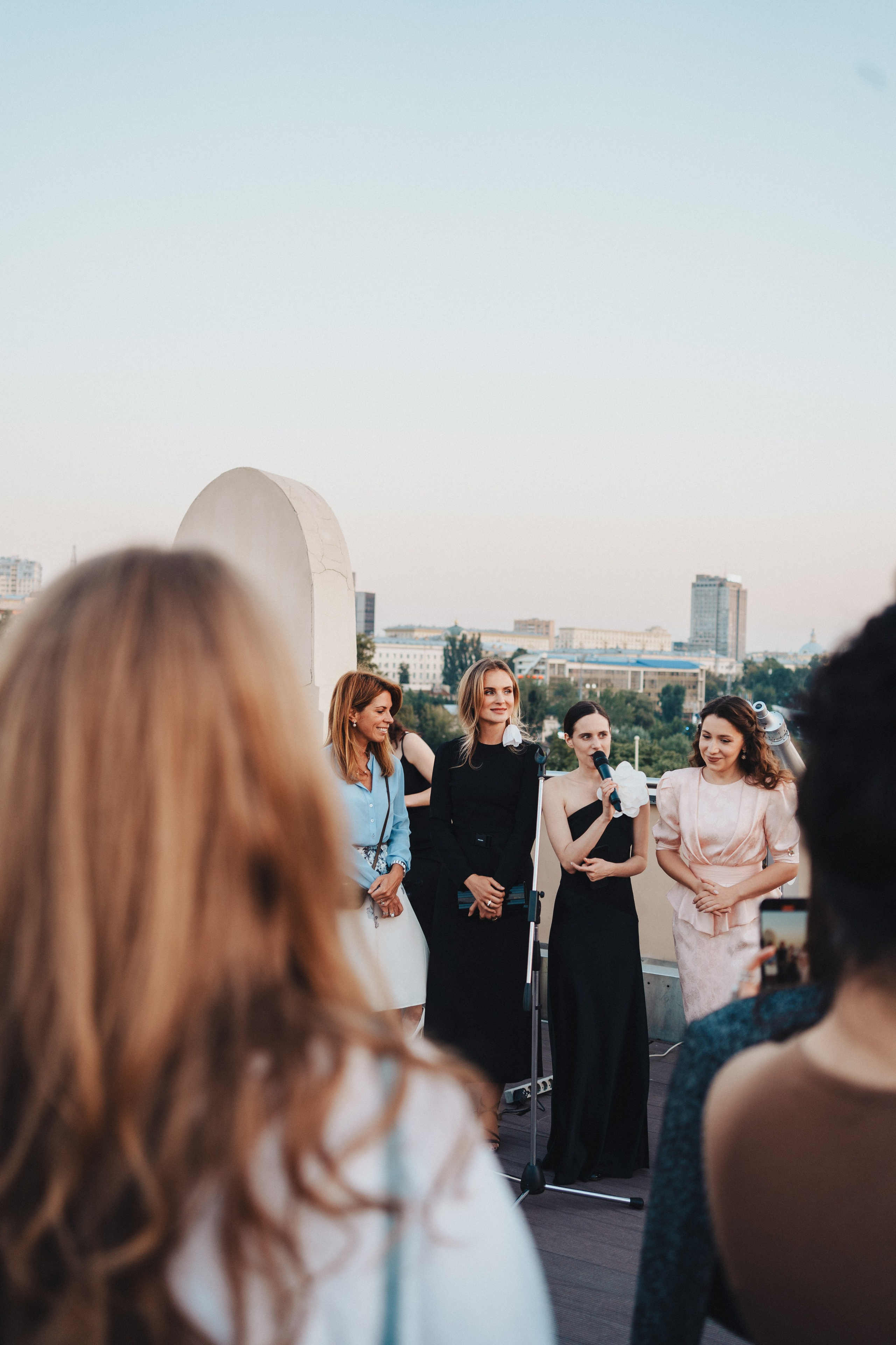 Выставка на крыше Парка Горького. Семейный и детский фотограф и видеограф в Москве, Серпухове и Тарусе Валерия Сорокина