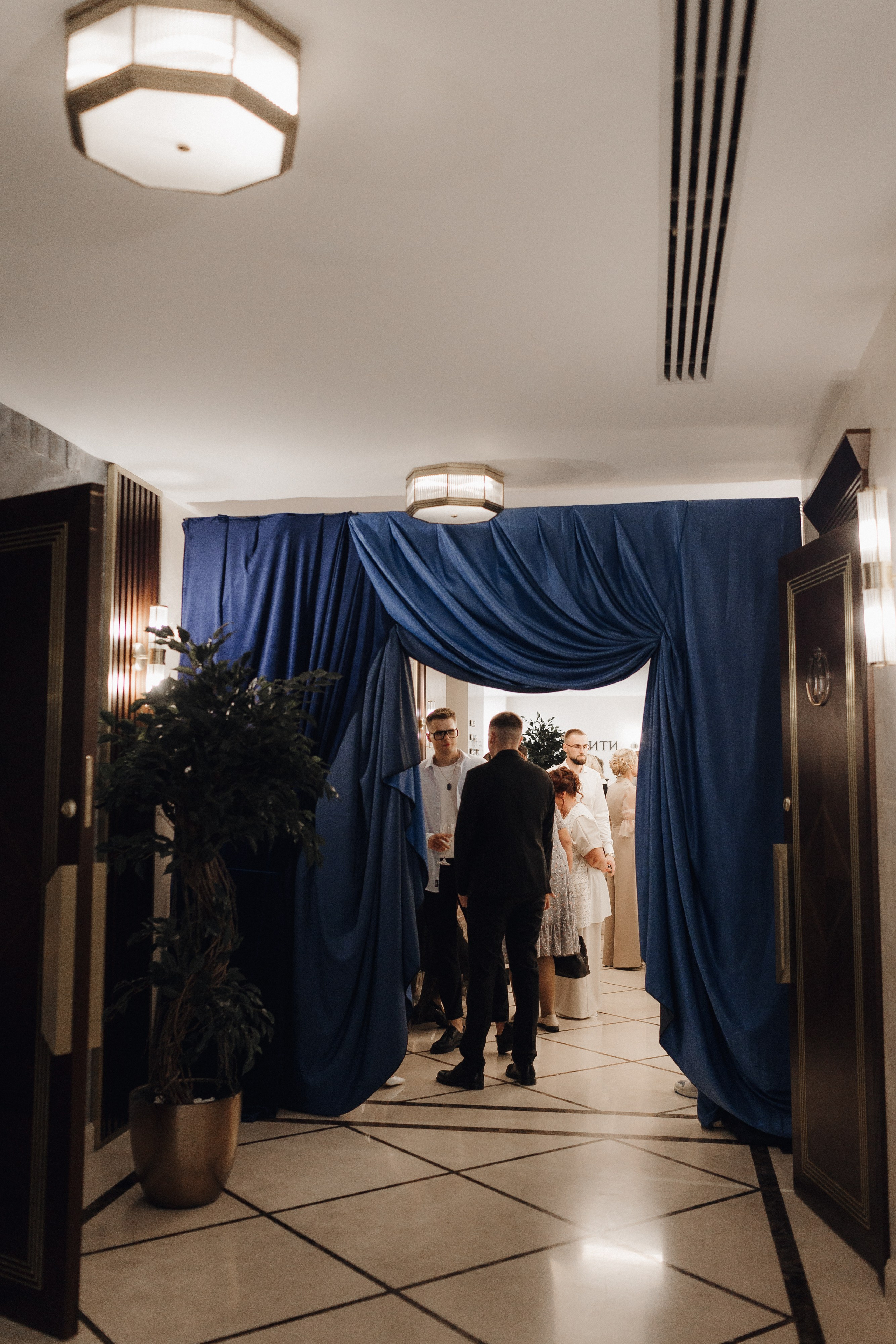 АРИНА И ЛЕША. ЧЕЛСИТИ. Свадебный и индивидуальный фотограф в Челябинске Евгения Негодяева