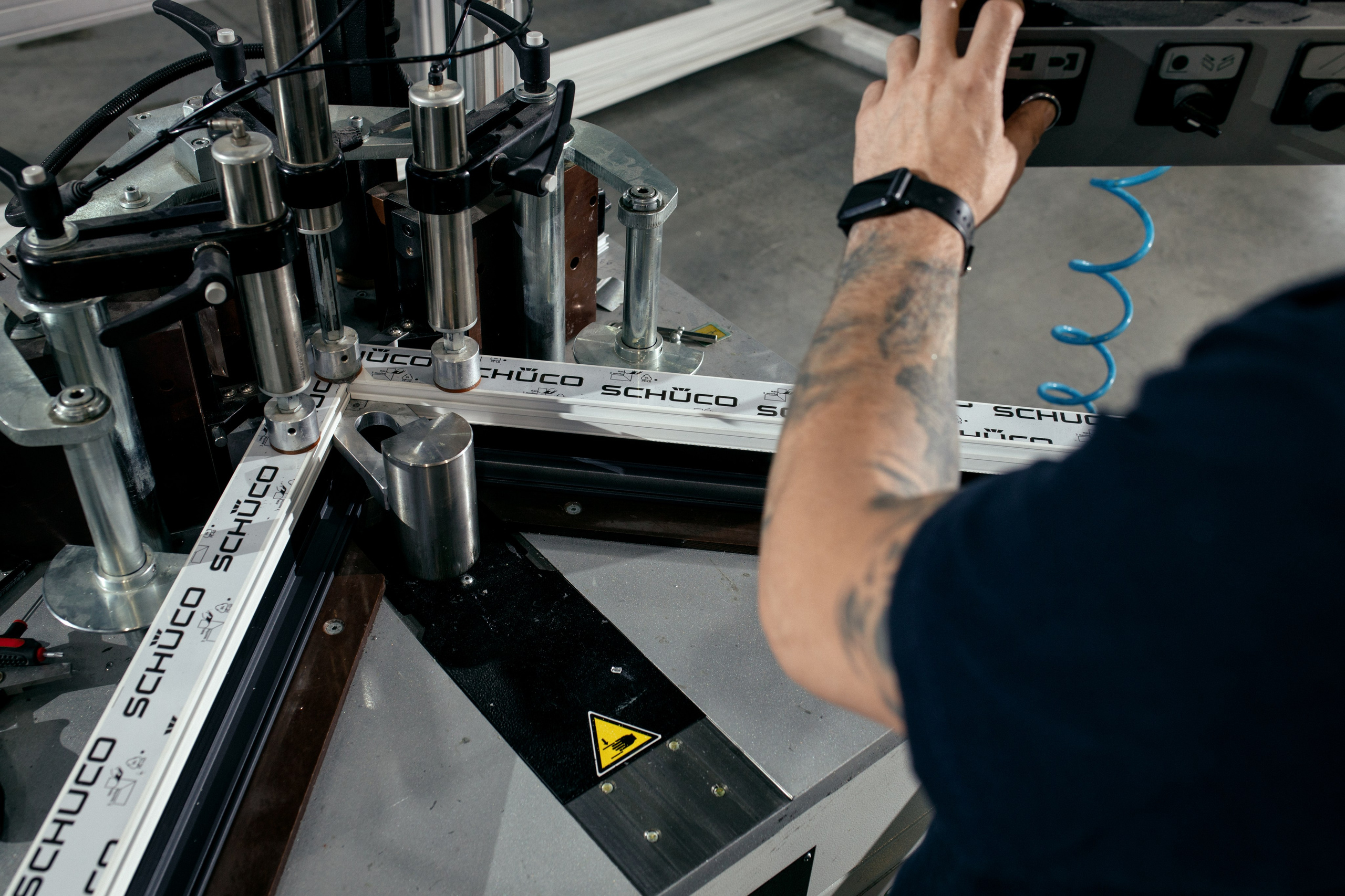 Рекламные съемки для брендов и бизнеса. Fashion и контент-фотограф в Москве Антон Попелнуха