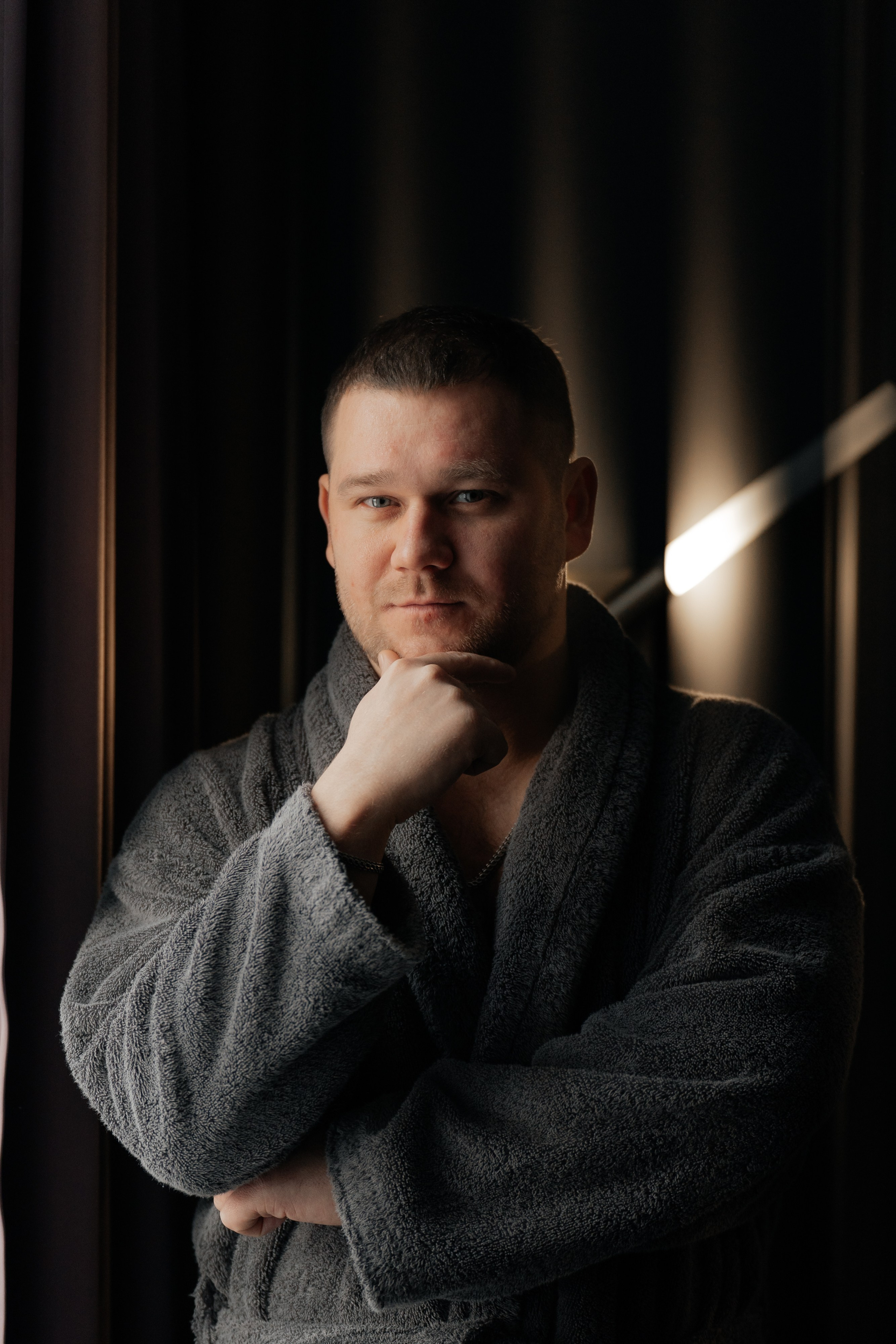 Свадебная фотосессия зимой в Санкт-Петербурге. Свадебный фотограф Александр Невский в Санкт-Петербурге