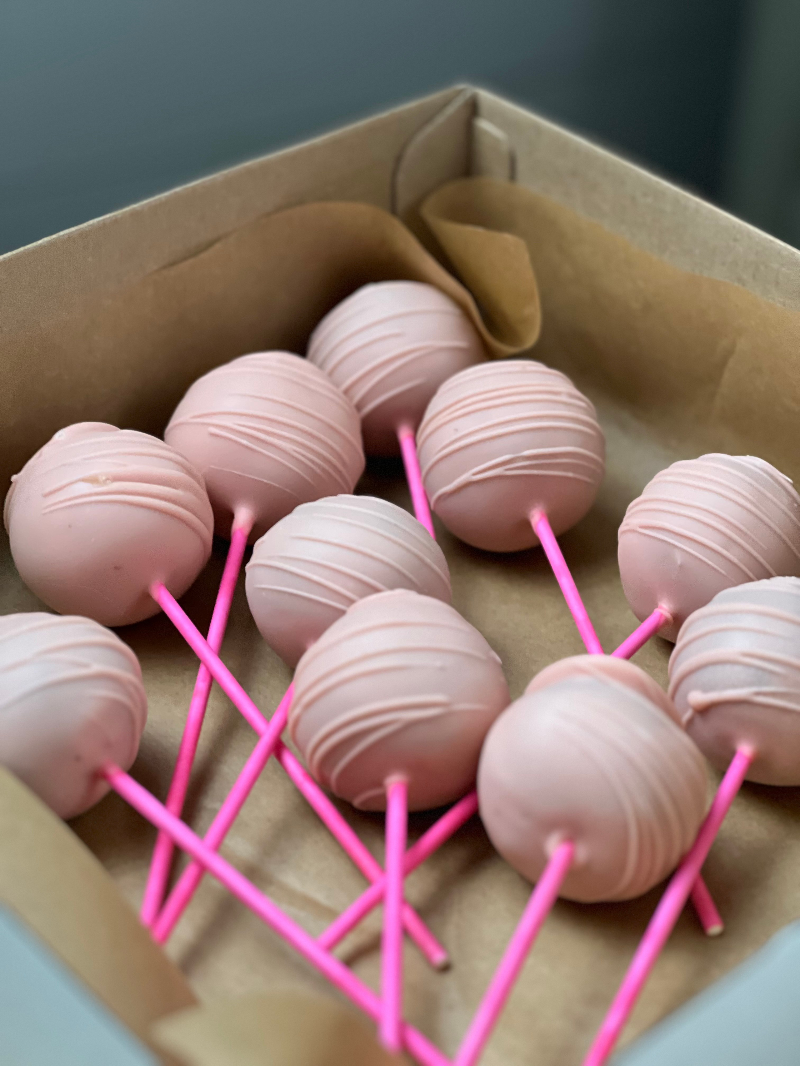 Торты и десерты. Выездной кейтеринг, съедобные букеты, торты и сладости на заказ