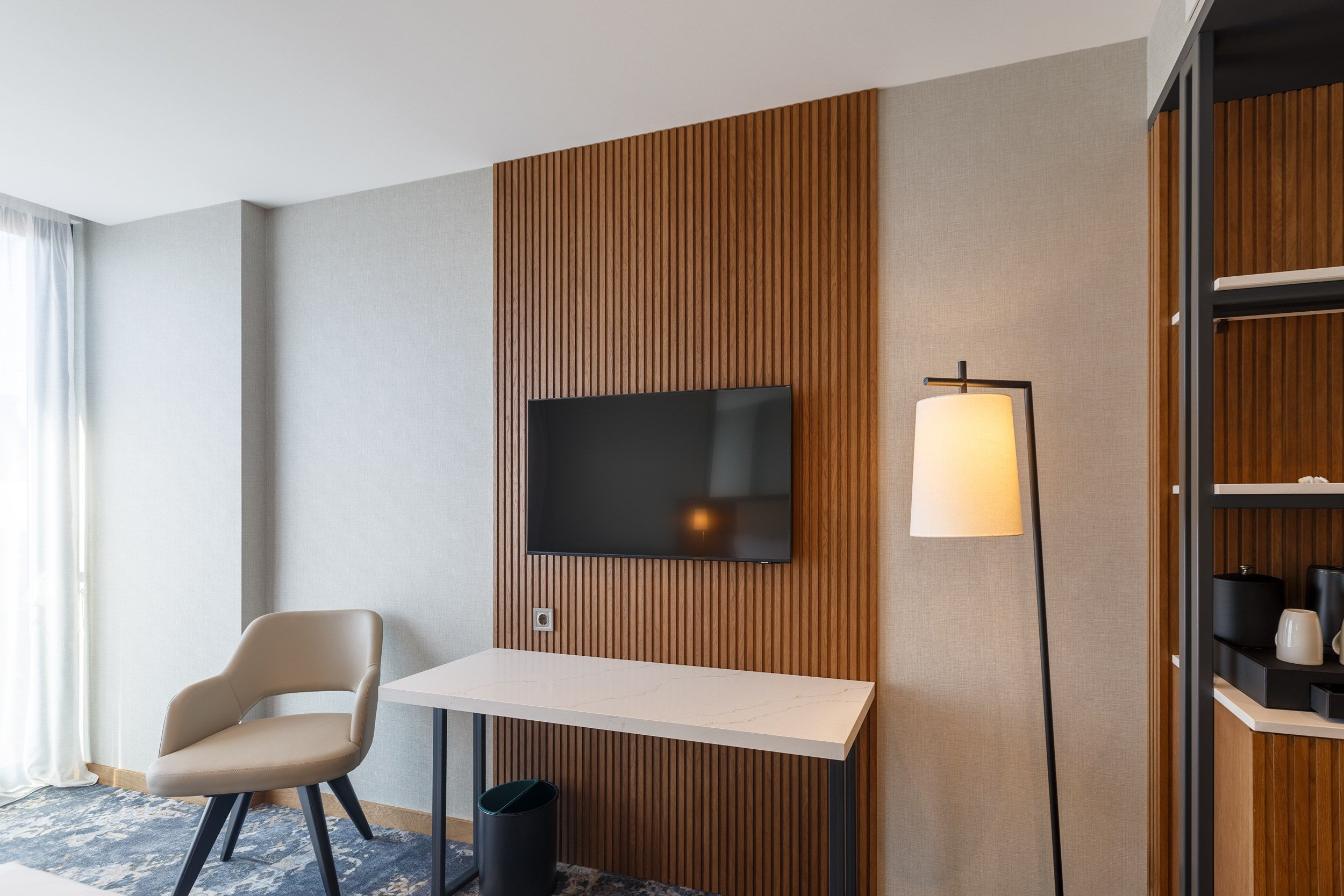 HOTEL PIAZZA EPIGRAPH (BATUMI). Режиссёр, клипмейкер, фотограф — Андрей Охота