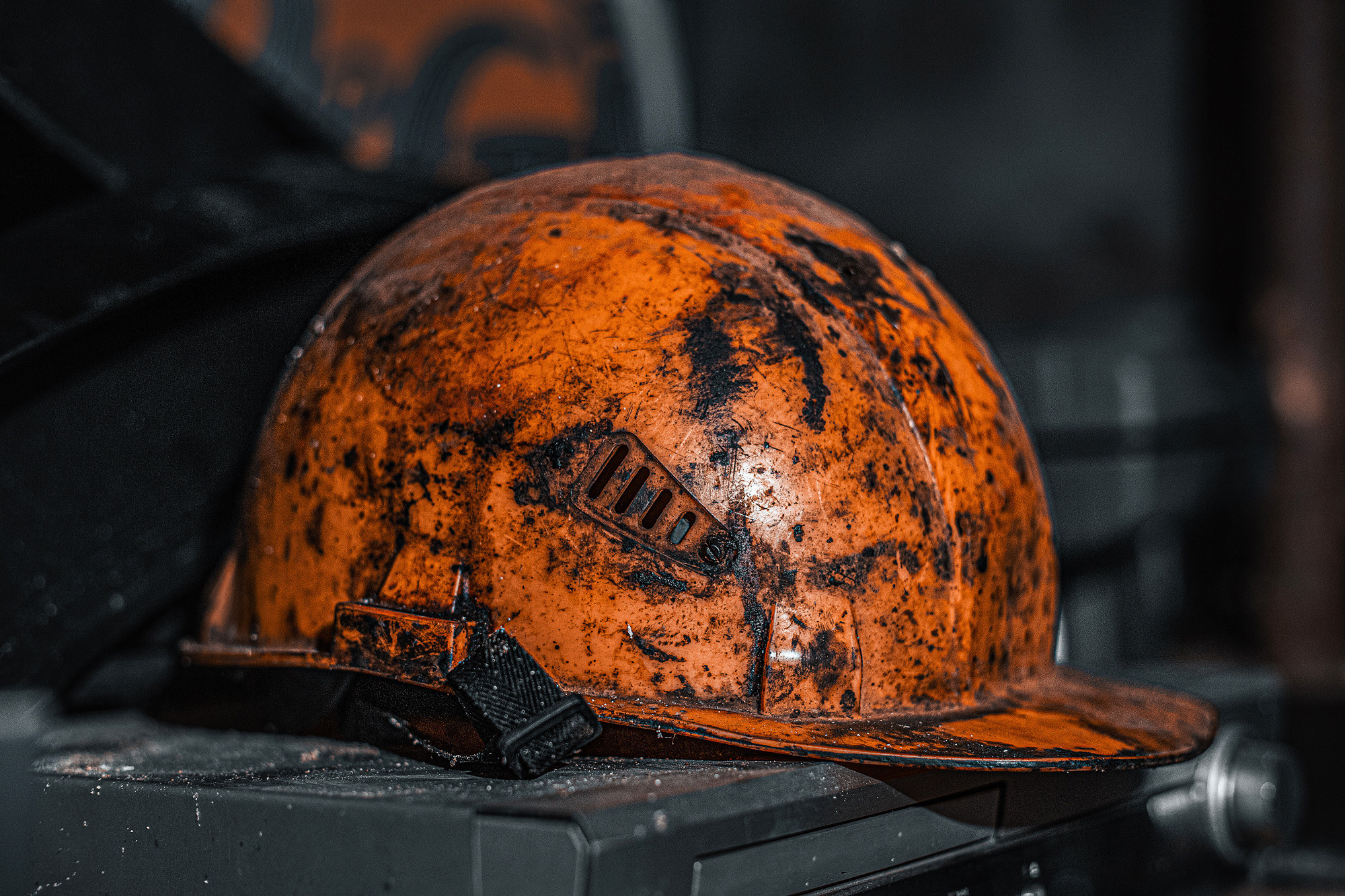 Идейная фотосессия в образе рабочего. Бизнес фотограф Ижевск — Назаров Роман