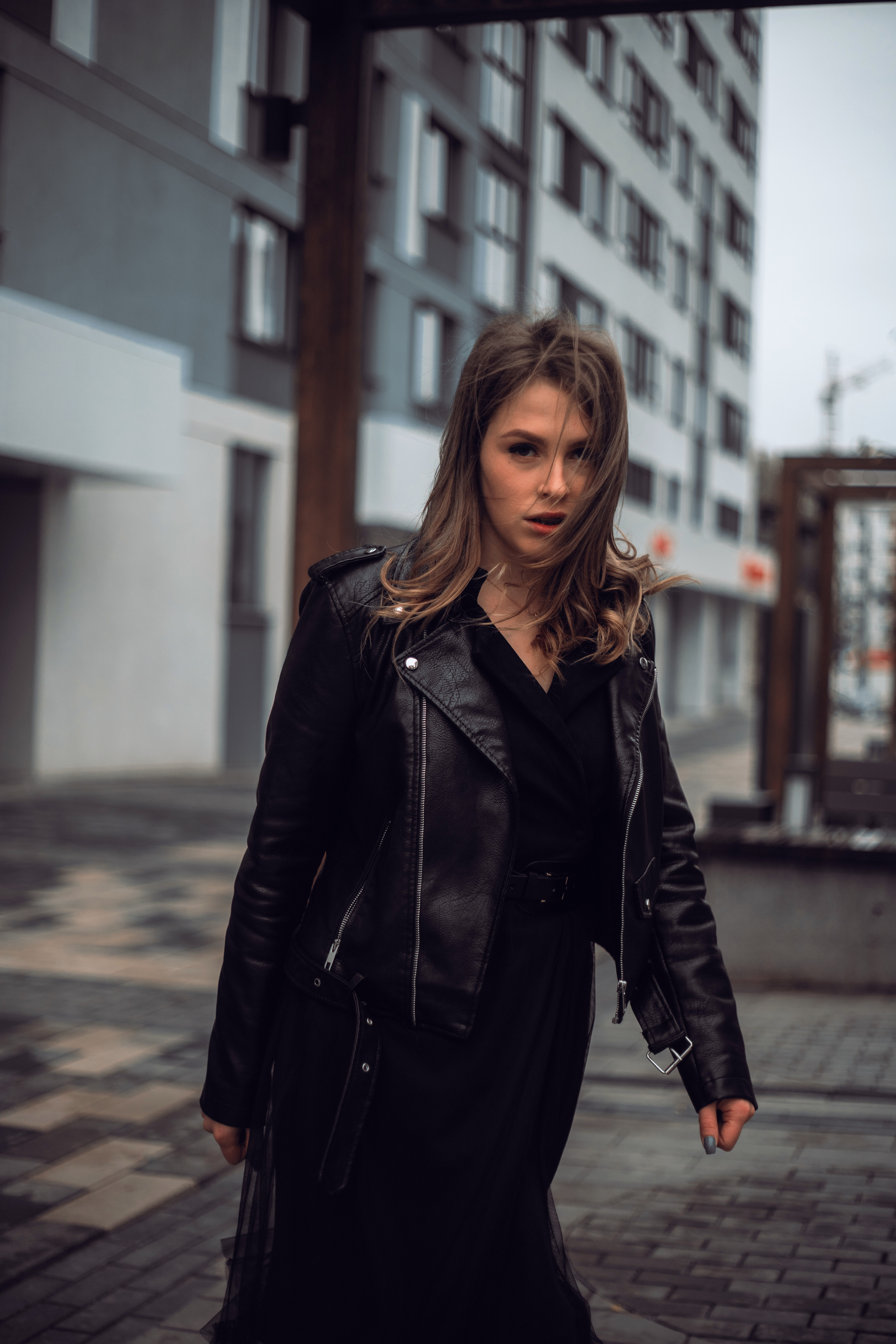 "Новый город" девушка на съемке в Ижевске. Бизнес фотограф Ижевск — Назаров Роман