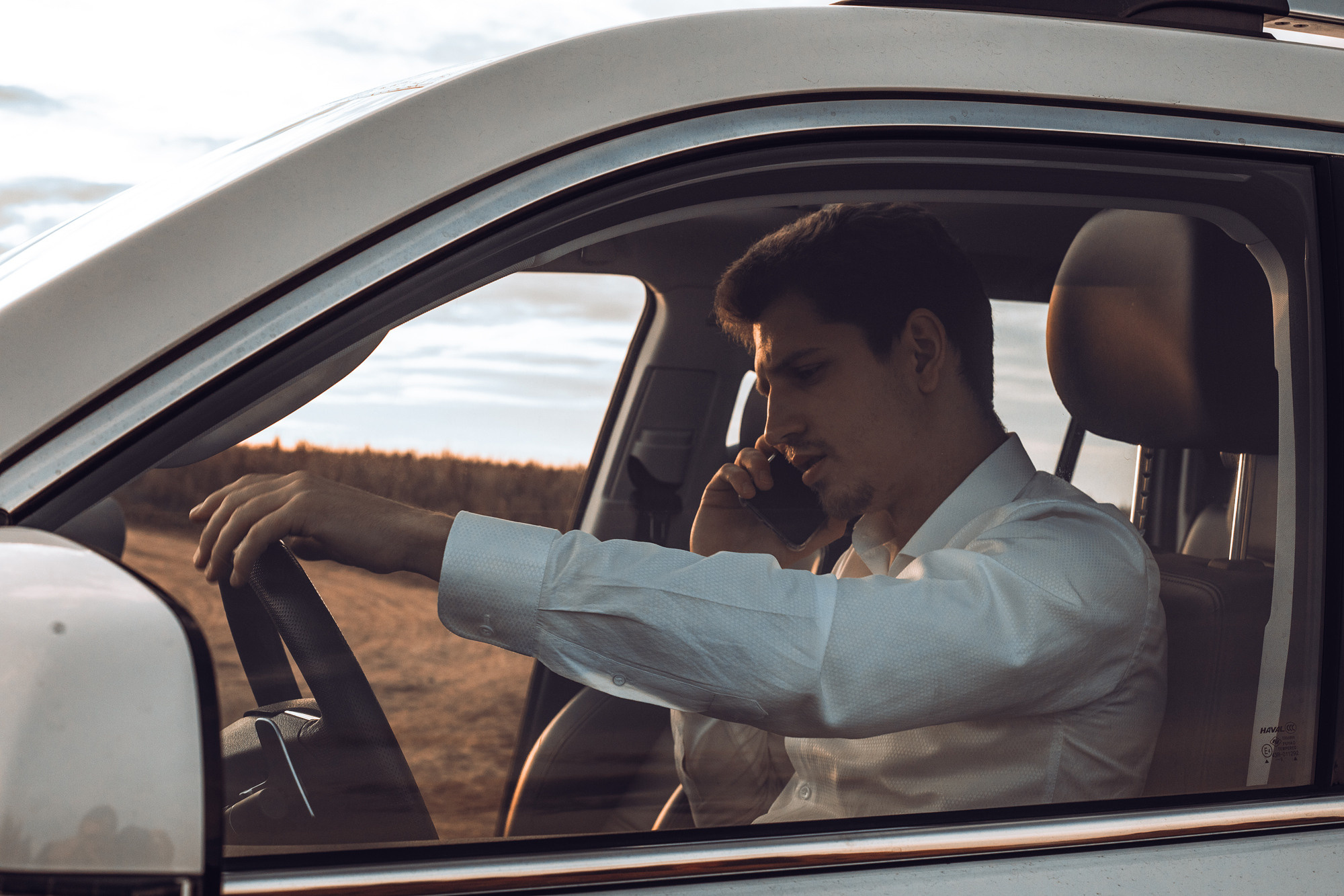 Мужская съемка в Ижевске с автомобилем Haval. Бизнес фотограф Ижевск — Назаров Роман