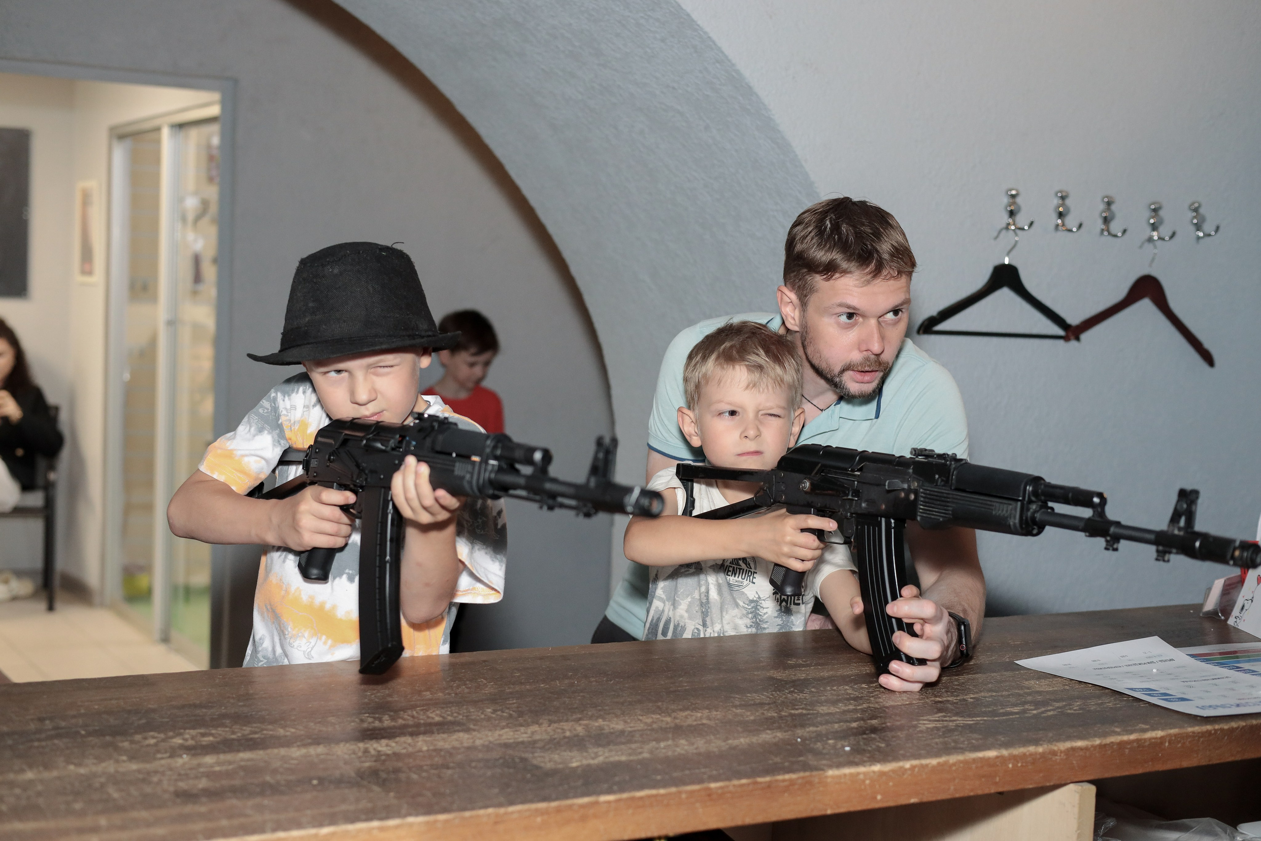 День рождение в стрелковом клубе. Фотограф Надршина Лилия