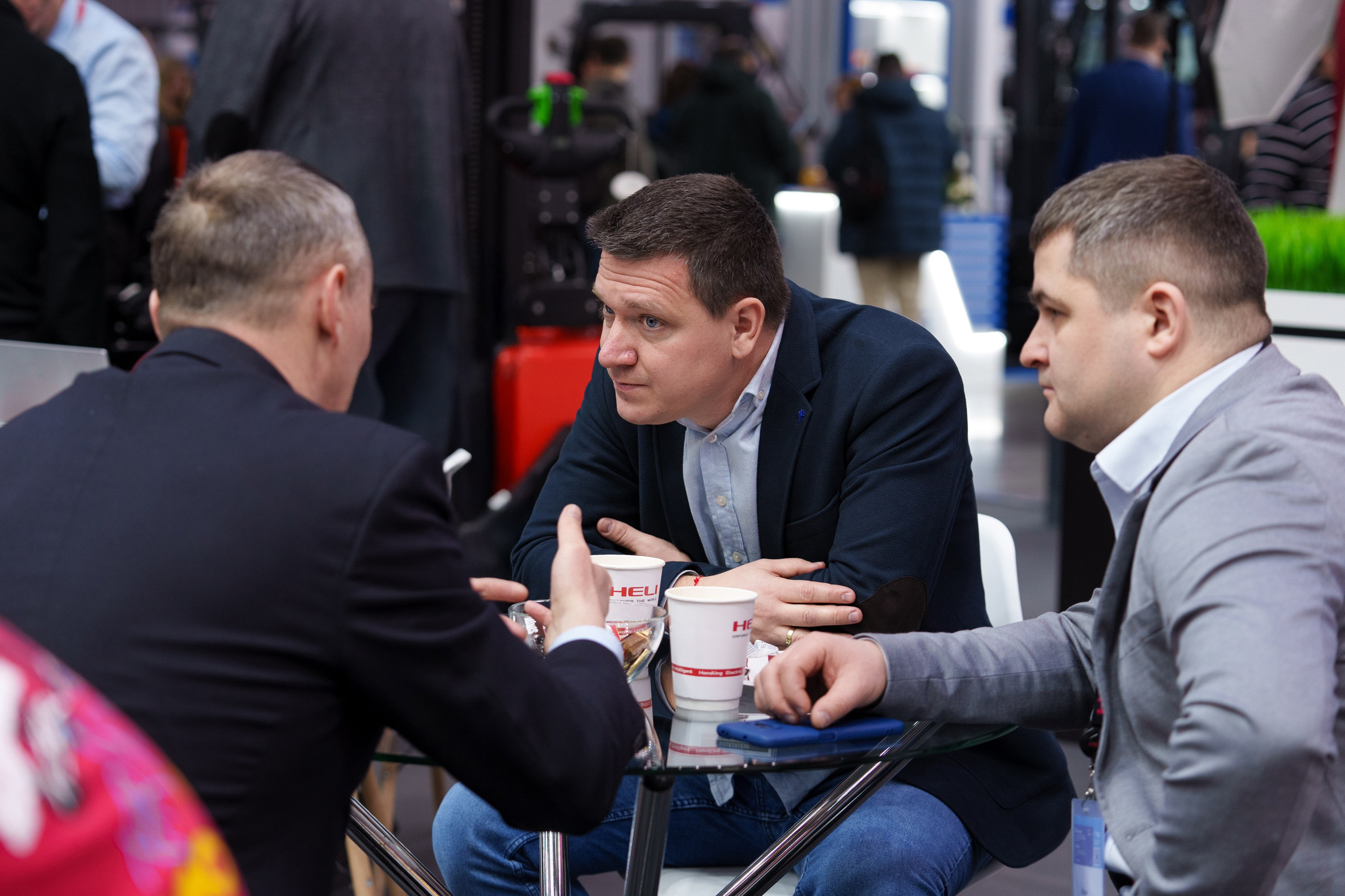 HELI. Стенд в Крокус Экспо. Фотограф Саша Блюз