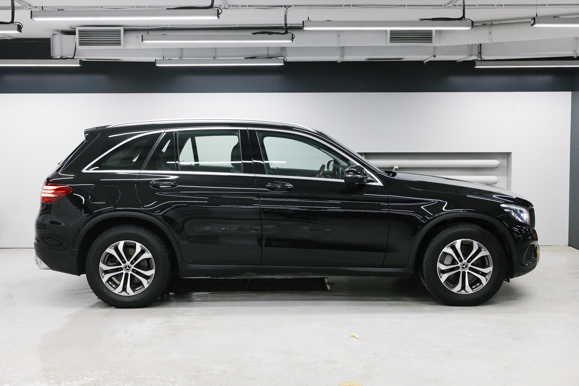 Mercedes-Benz GLC 250 2.0 4MATIC 9G-Tronic (211 л. с.). Автосалон «Х-Авто»