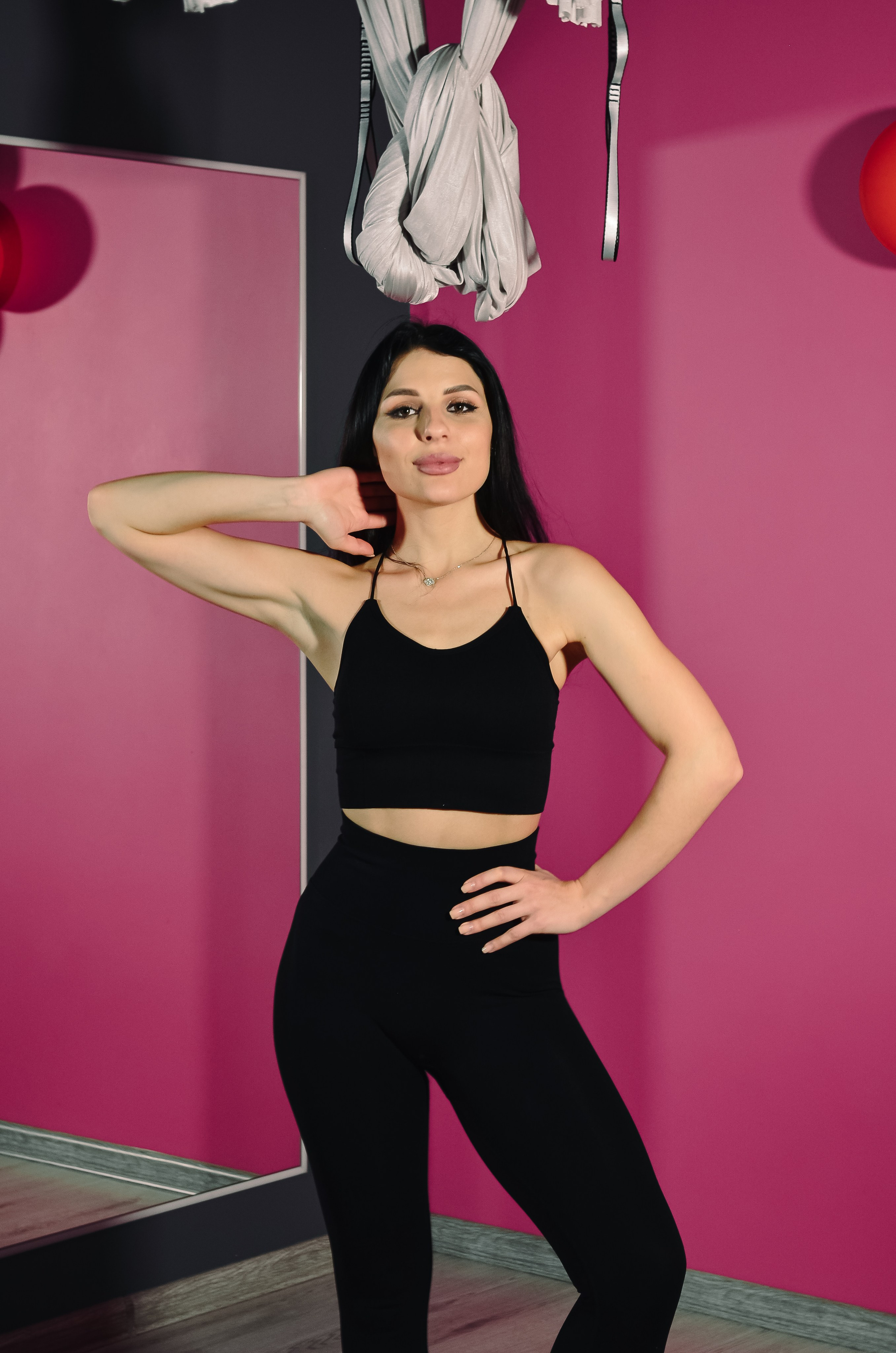 Фоторепортаж мероприятия в фитнес-клубе. Денисова Аля — фотограф для парных съемок и индивидуальных историй в Барнауле