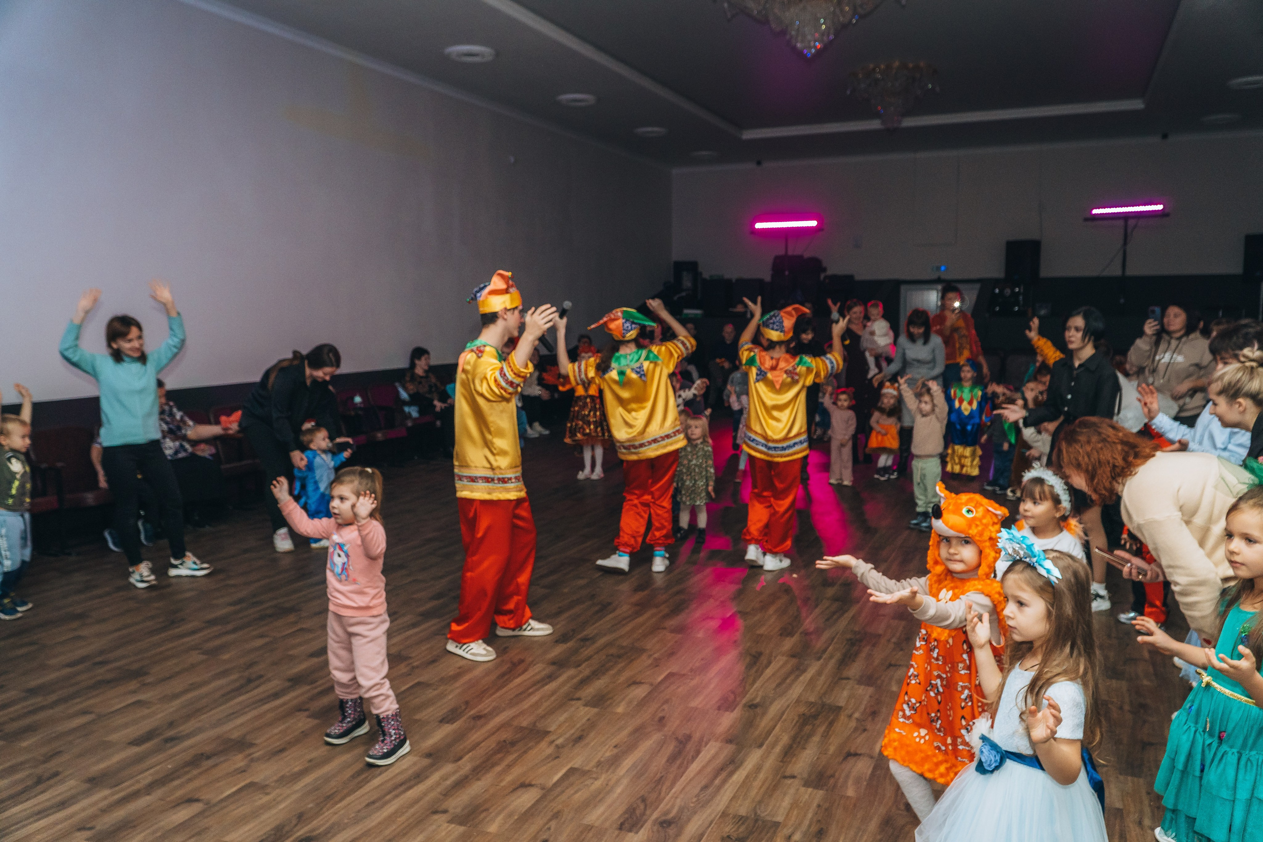 «Сказка о Новом годе и богатыре настоящем». Новотитаровский Дом культуры