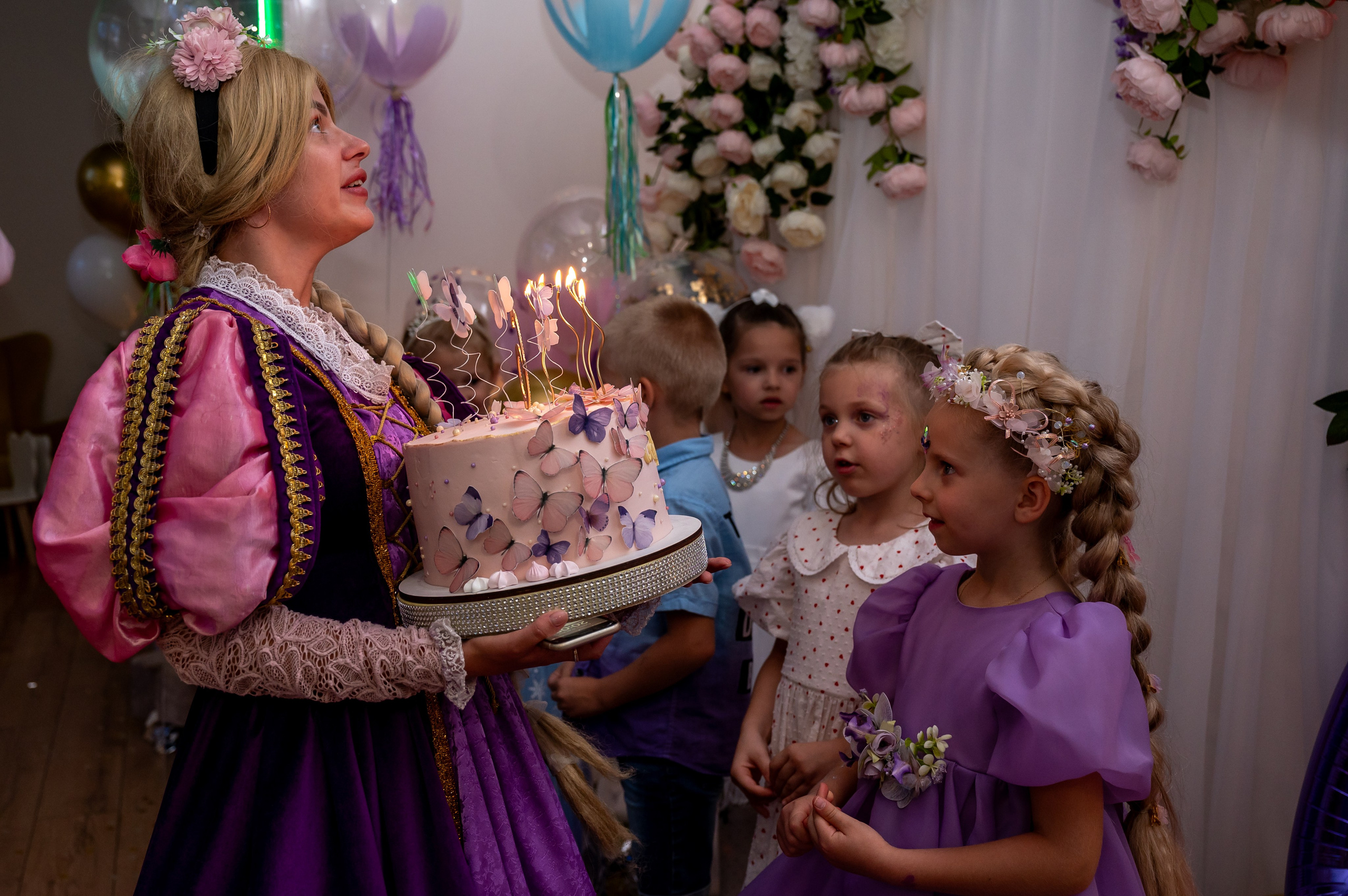 ДР в лофте с фокусником