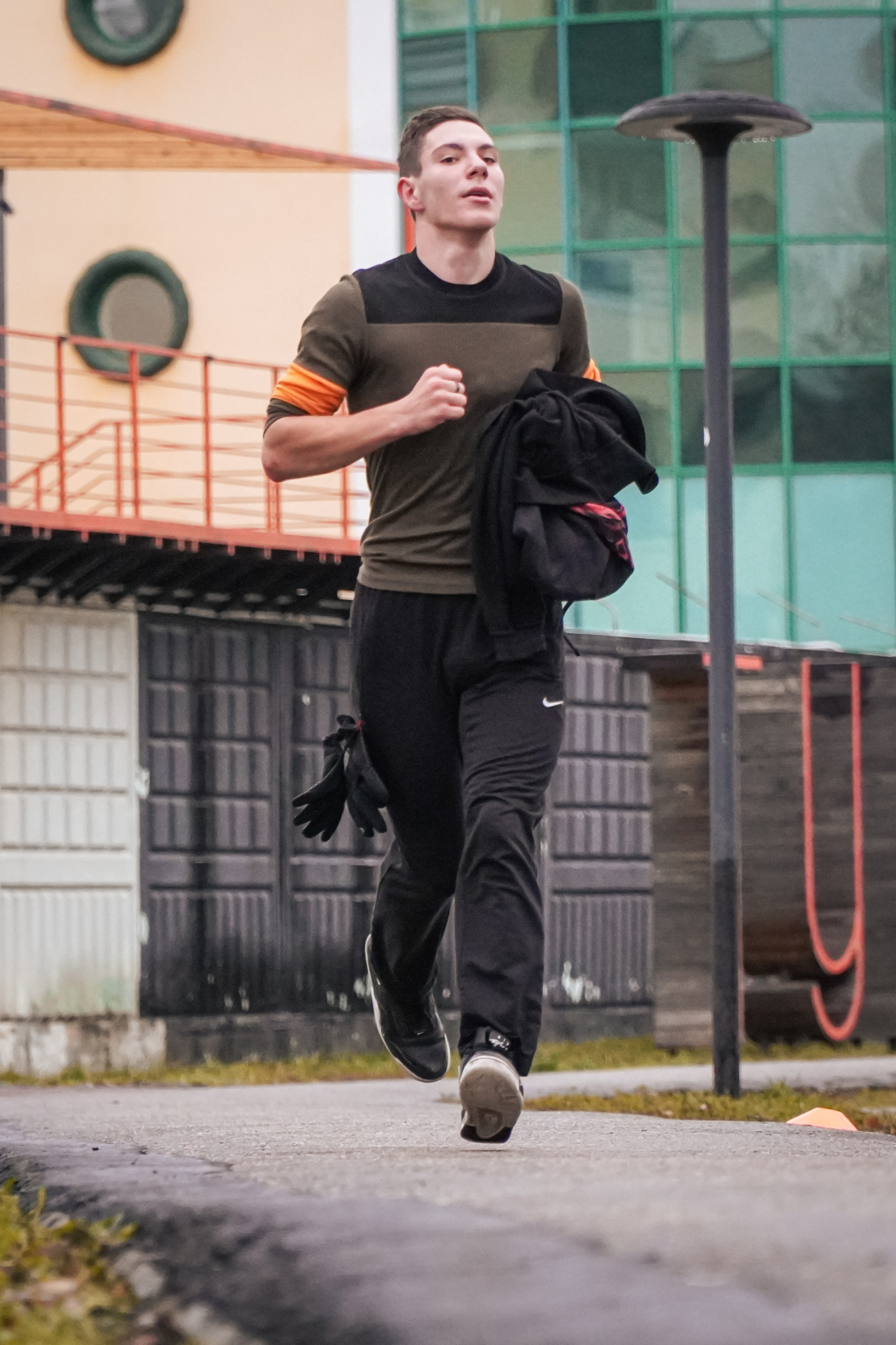 5 вёрст Реутов 16.11.2024. Роман Капилюшов. Бег. Фото. Видео. г. Люберцы