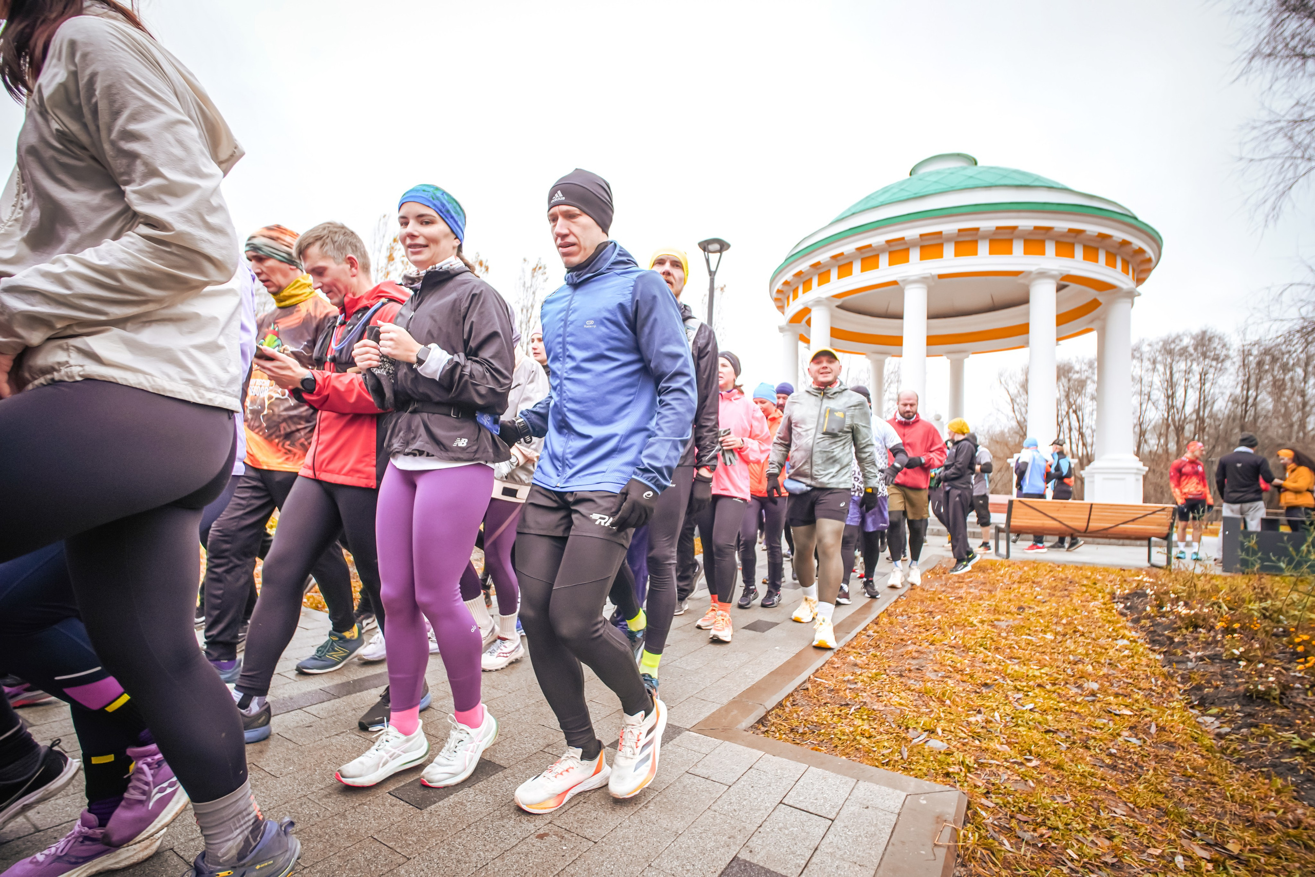 #марафонудома #яuzarun 2024 2-я петля, группа 6:30. Роман Капилюшов. Бег. Фото. Видео. г. Люберцы