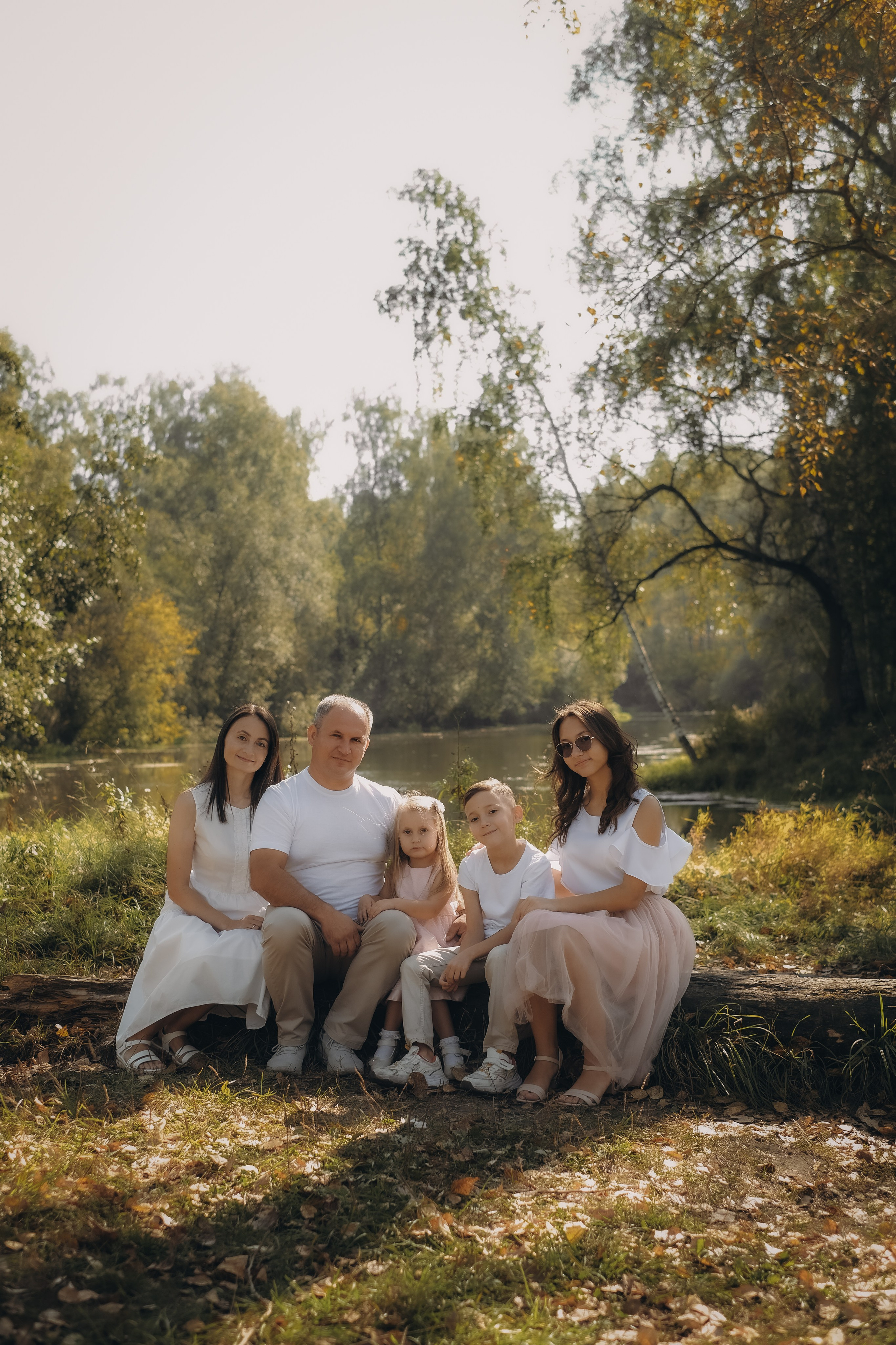 Семья Борган. Осенний день на Клязьме. Свадебный и семейный фотограф в Москве Инника Кетлер