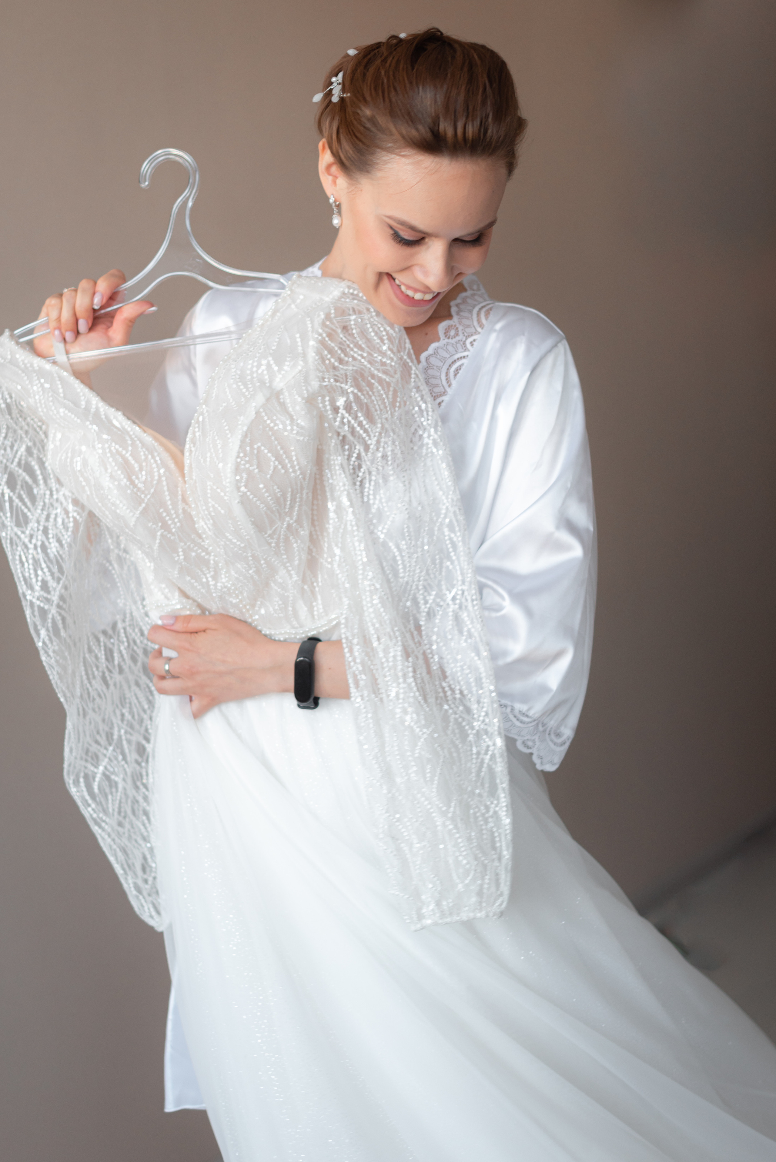 Утро невесты, трогательные фото с мамой. Свадебный фотограф в Москве и Московской области Елена Четоркина