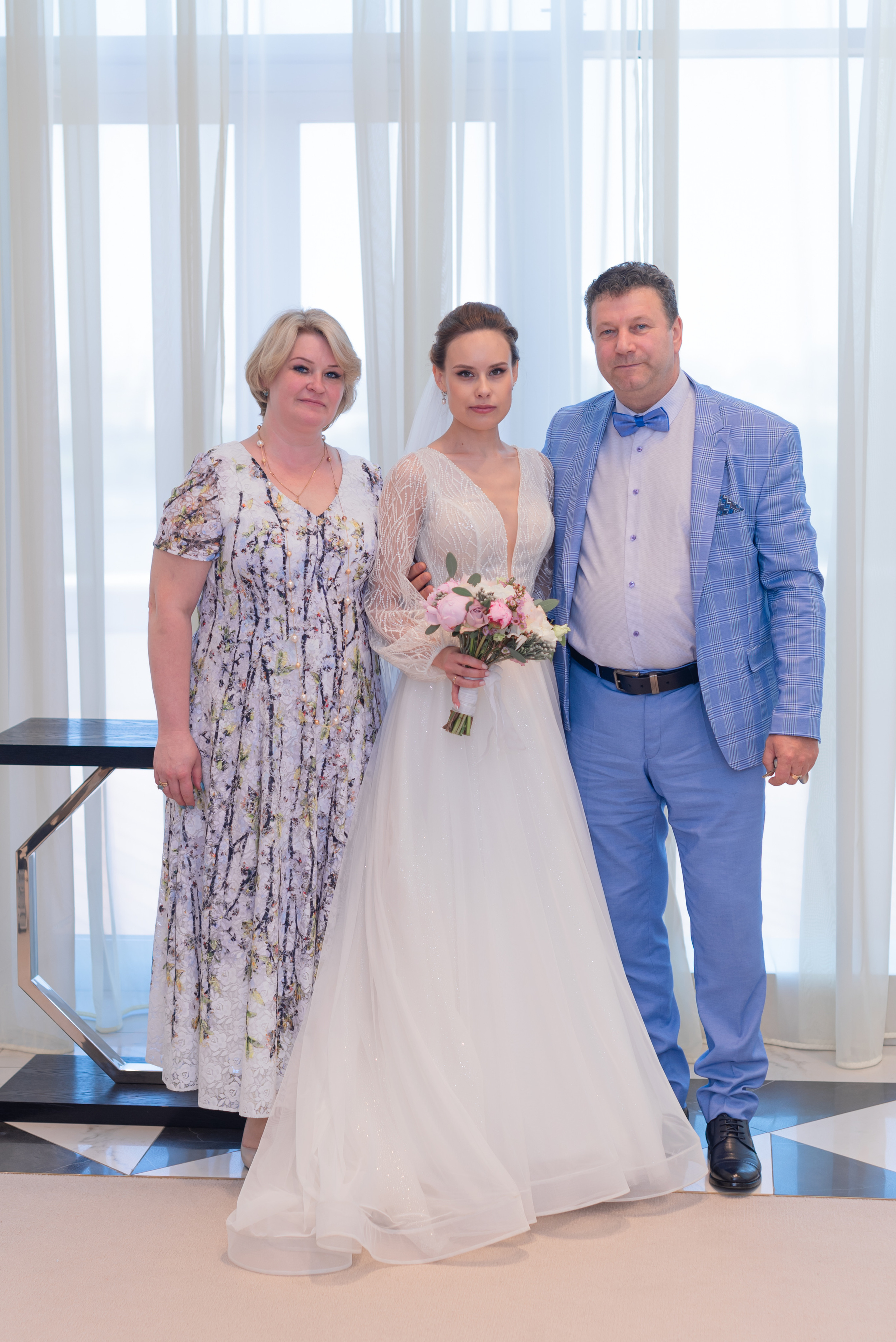 Роспись фотографии из загса Вегас. Свадебный фотограф в Москве и Московской области Елена Четоркина