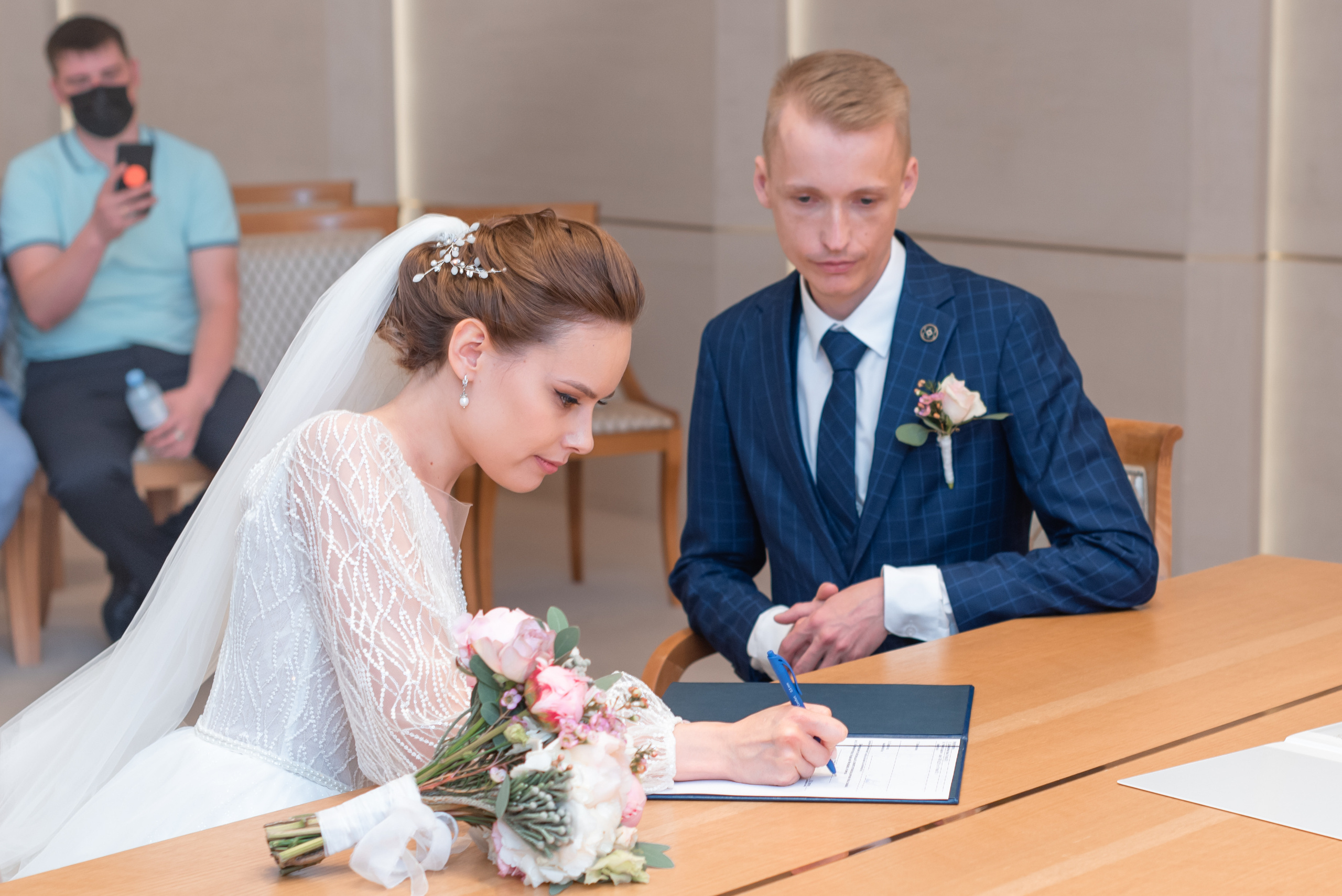 Роспись фотографии из загса Вегас. Свадебный фотограф в Москве и Московской области Елена Четоркина