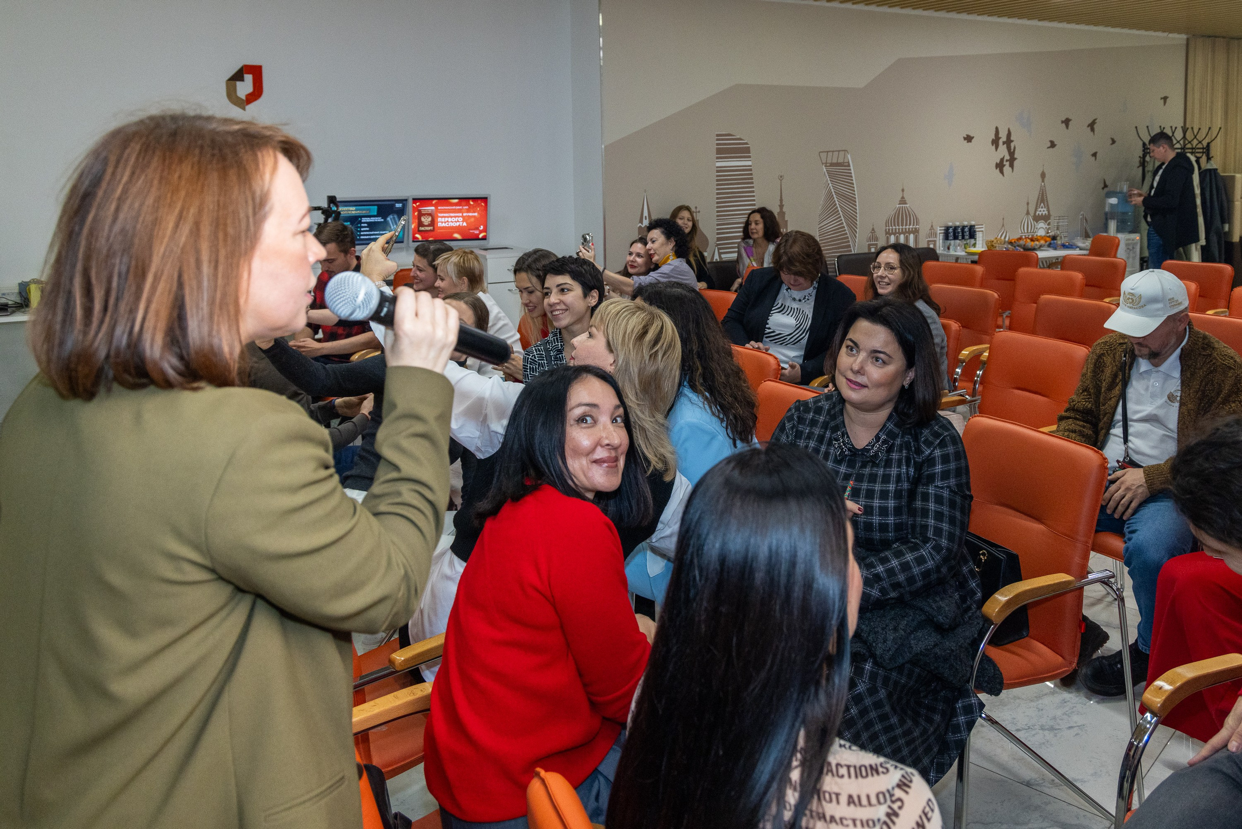 Репортаж с конференции «Сила коммуникации» (фото/видео). Фотограф Андрей Зикеев, фотостудия AzArt Studio в Москве