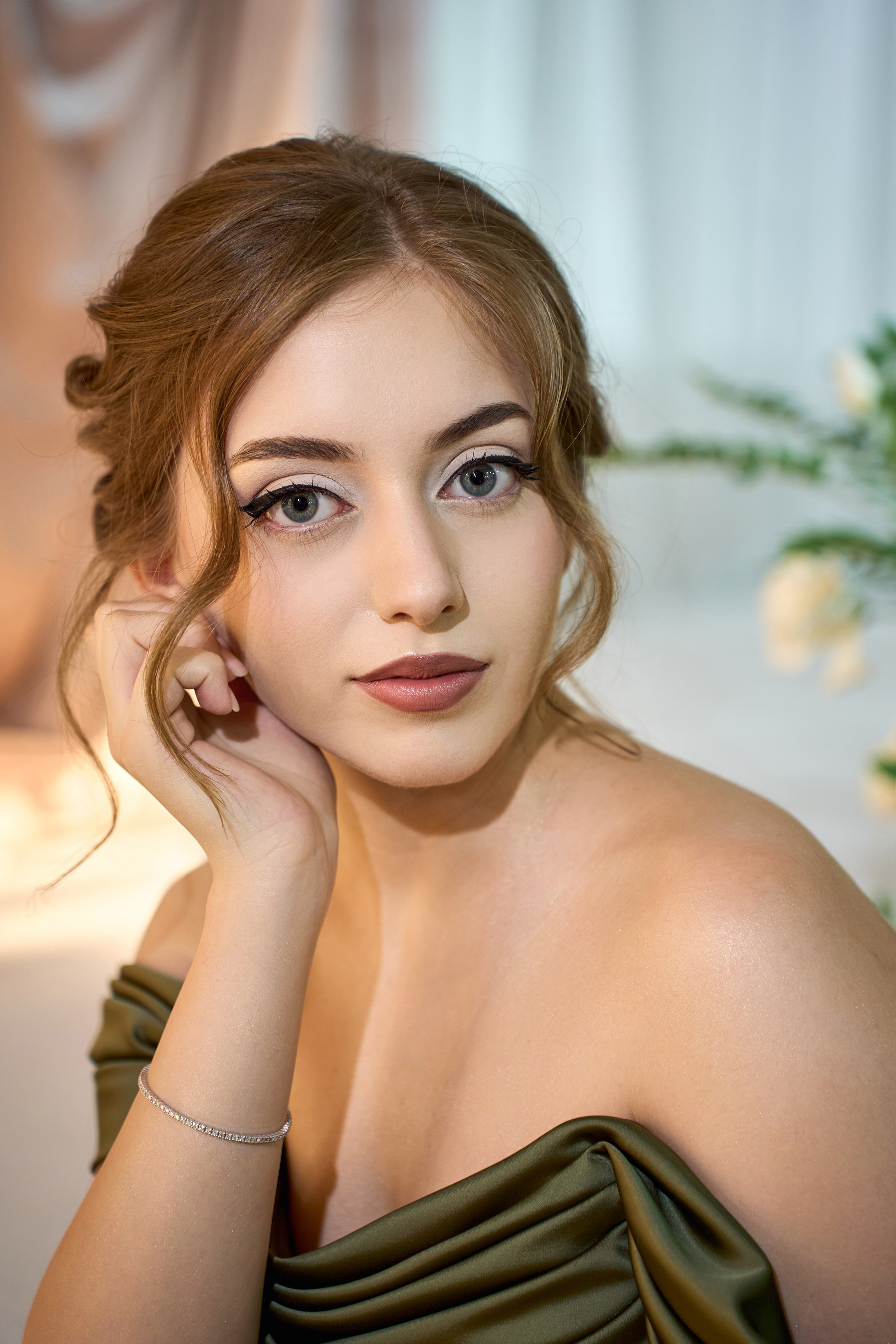 Красивое и чувственное сватовство Рафаэля & Алины в GOLDEN PALACE от ТВИНС СТУДИО. ТВИНС СТУДИО — лучшие свадебные фотографы и видеографы в Краснодаре