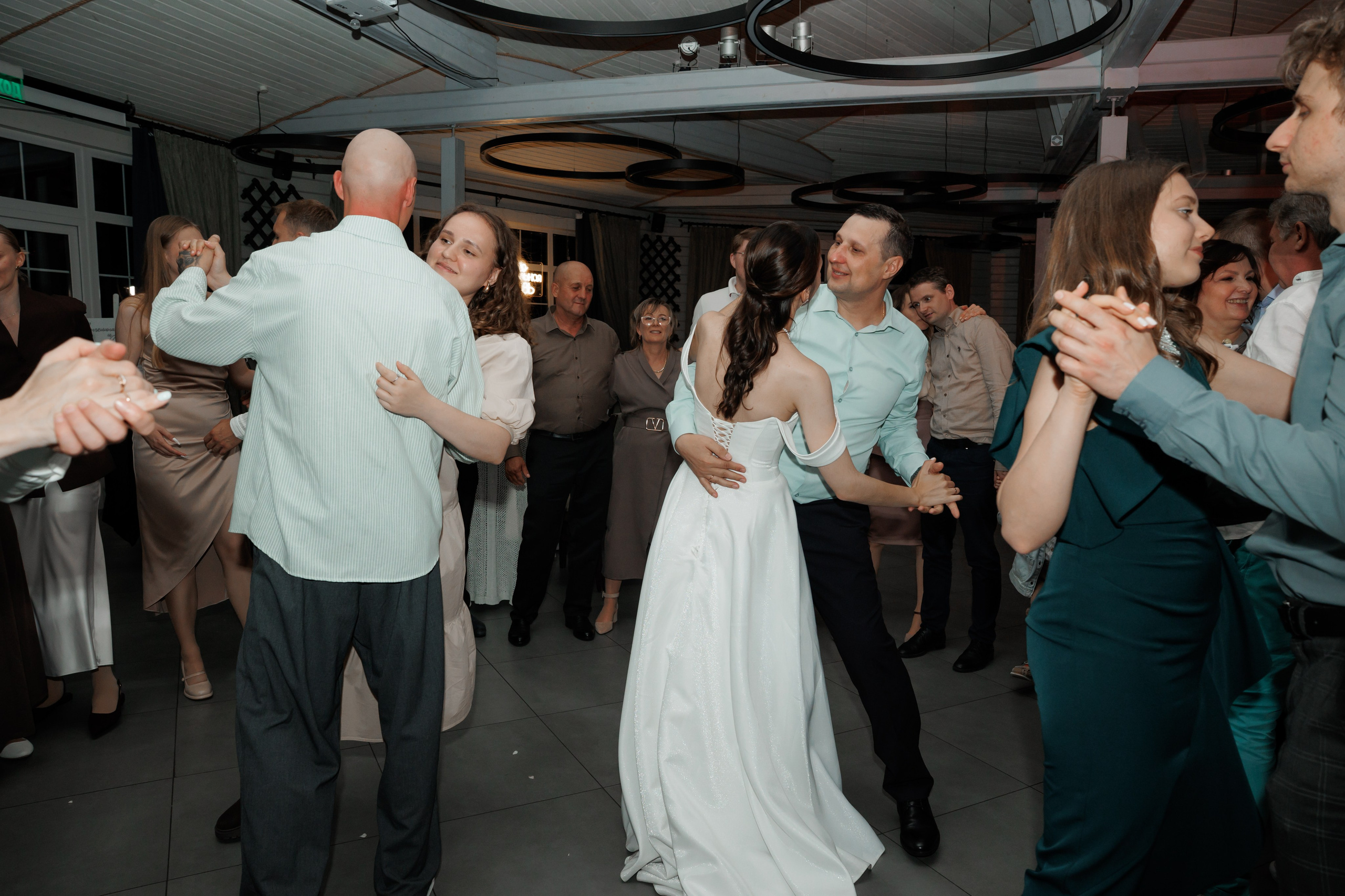 Регистрация в отеле Fish Point, ЗАГС Бутово, прогулка в Остафьево. Свадебный и репортажный фотограф (Москва, Королев и другие)