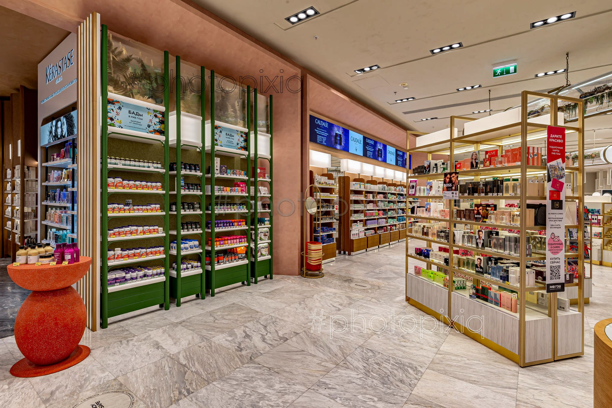 Интерьерная съёмка магазина парфюмерии и косметики Рив Гош. Интерьерная съёмка и виртуальные туры — Интерьерный фотограф Кузнецов Сергей (photopixiq)
