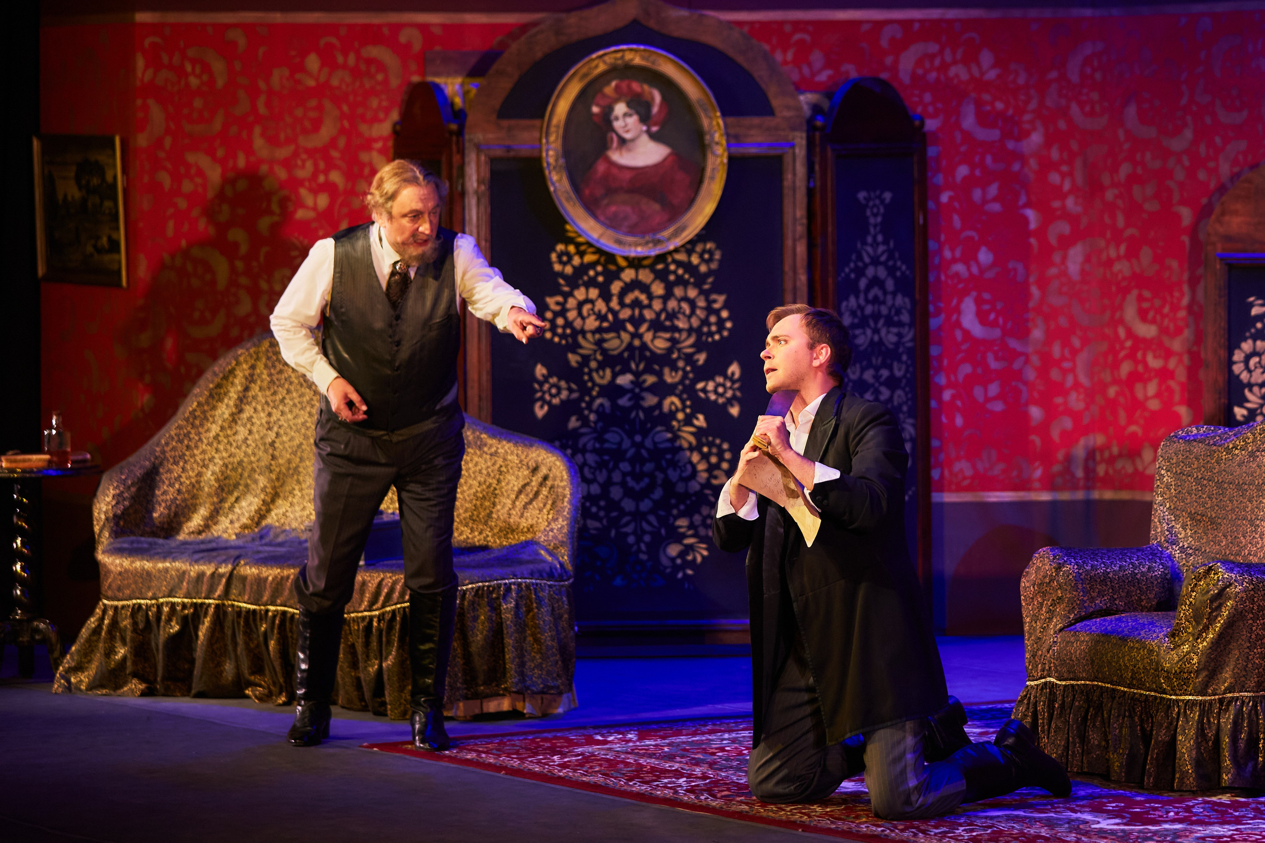 Спектакль «Не все коту масленица», МХАТ им. Горького. Даниил Гузиенко — репортажный фотограф в Туле