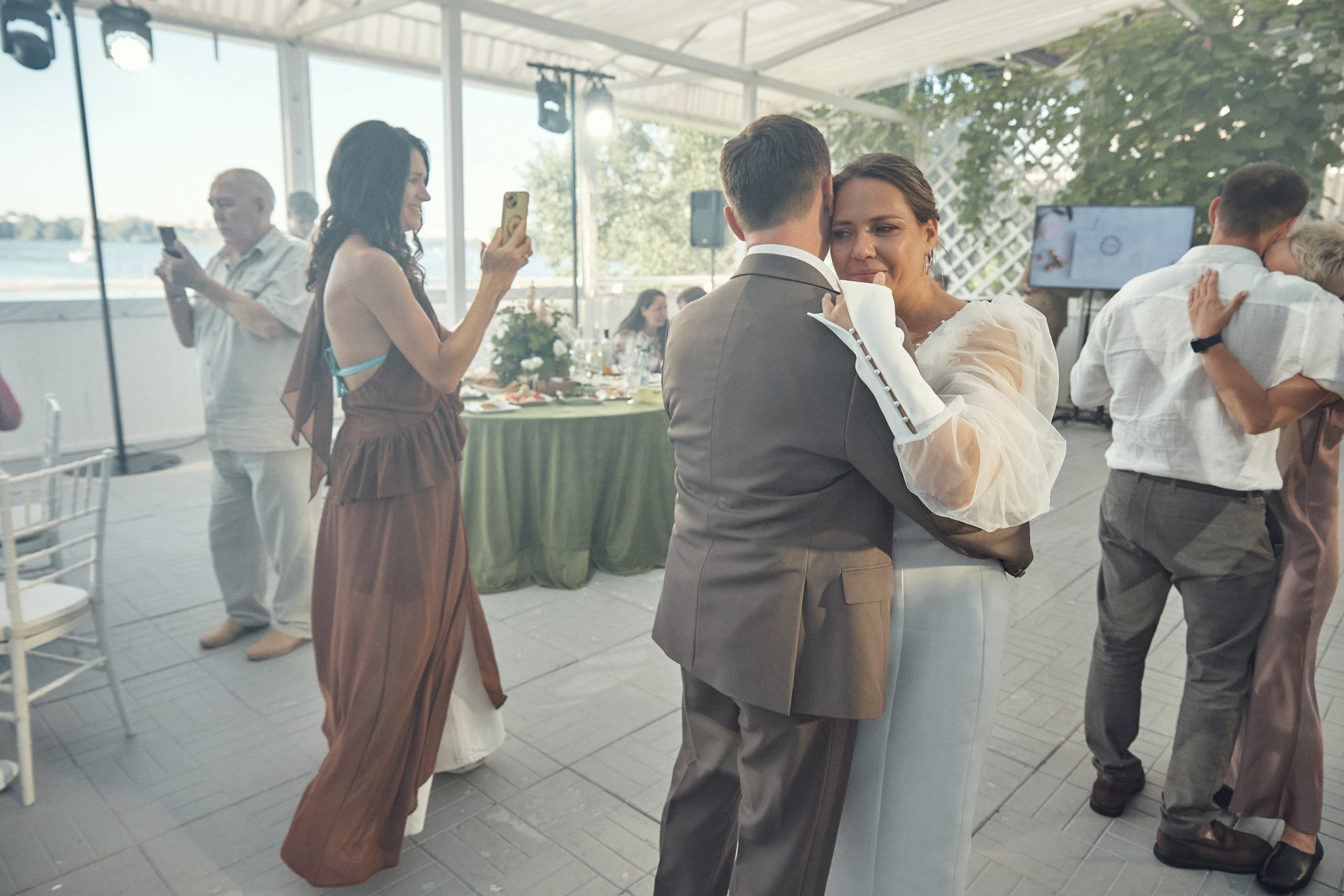 Счастье здесь. Свадебный фотограф Антон Артюшин. Работаю в Нижнем Новгороде и Москве